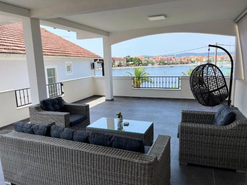 Apartment with Sea View - Photo 1