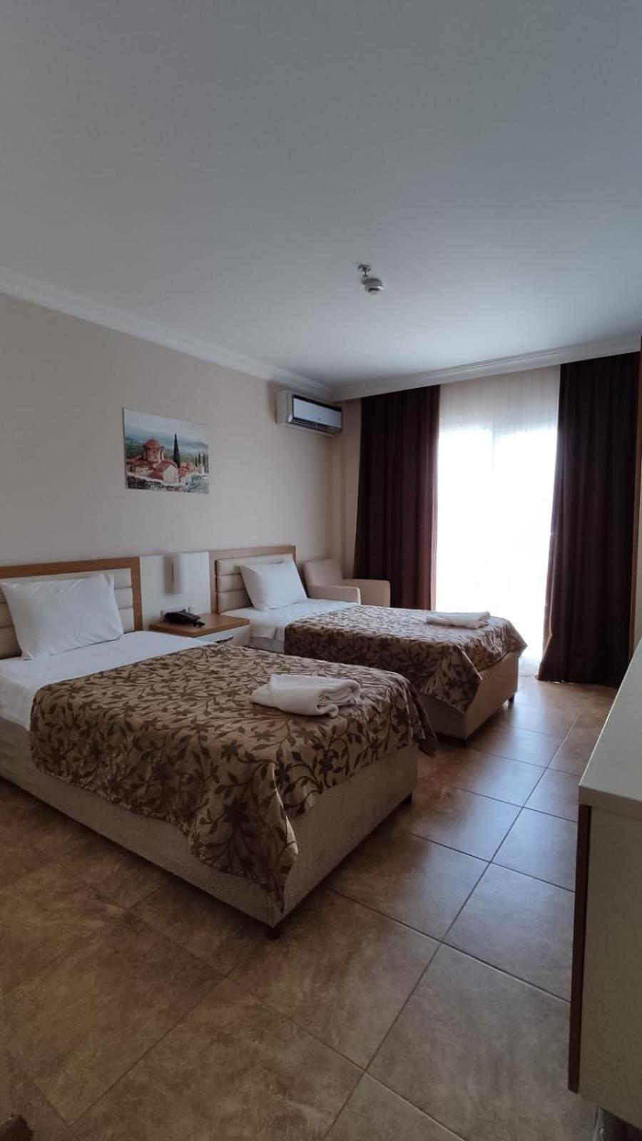 Standard Double Room - Photo 1