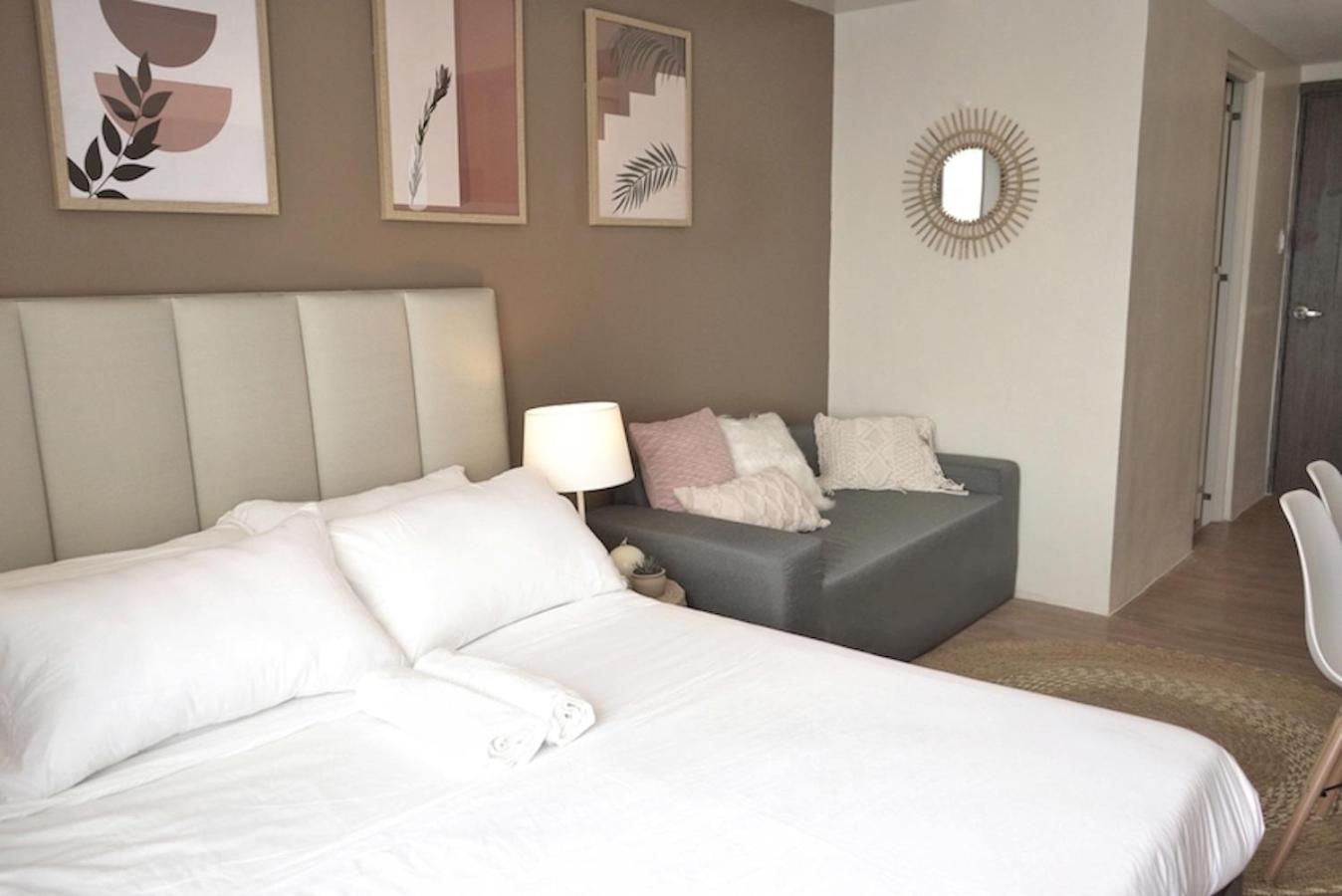 Studio Apartment with Sea View photo 1