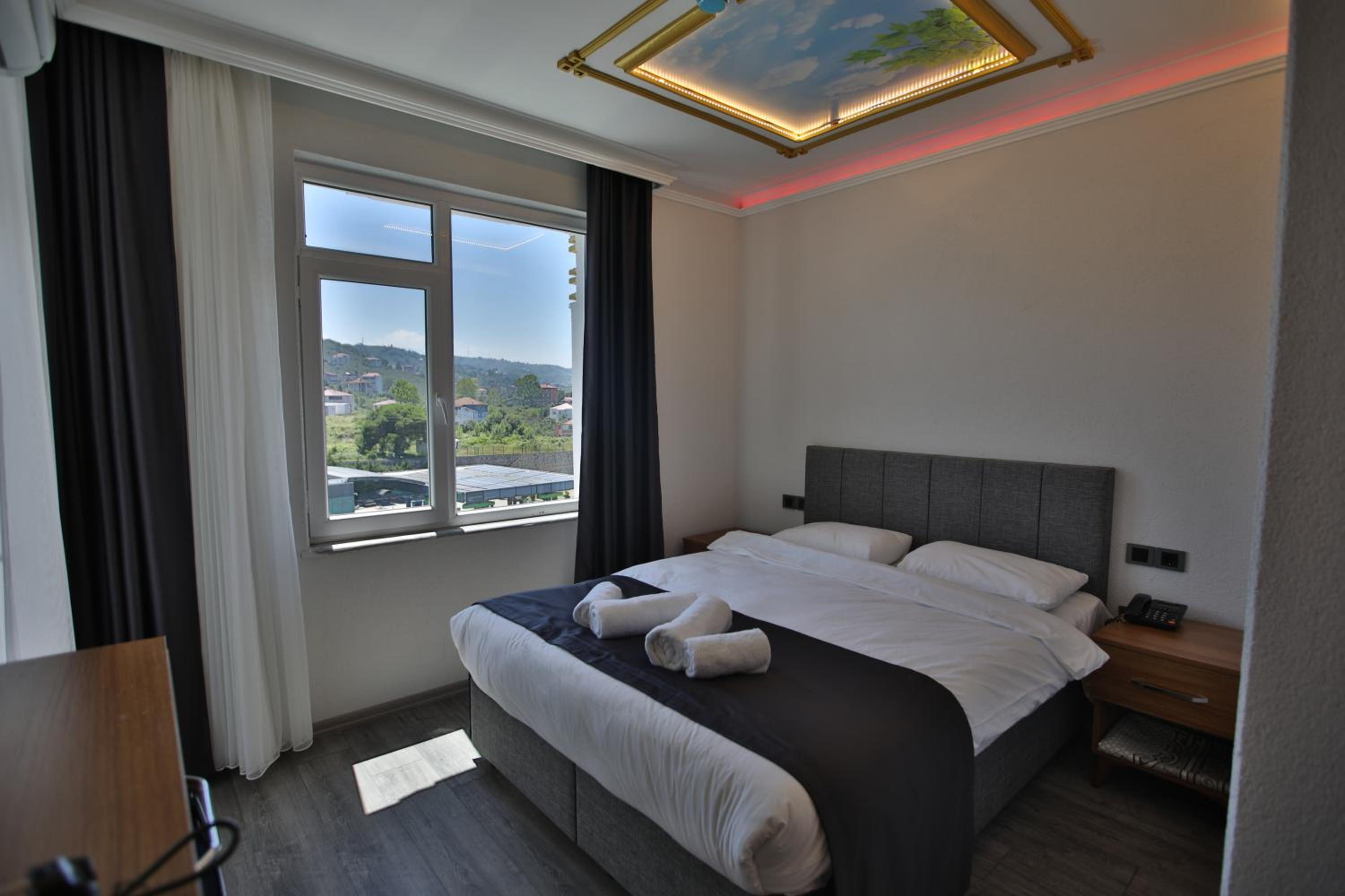Queen Room With Balcony