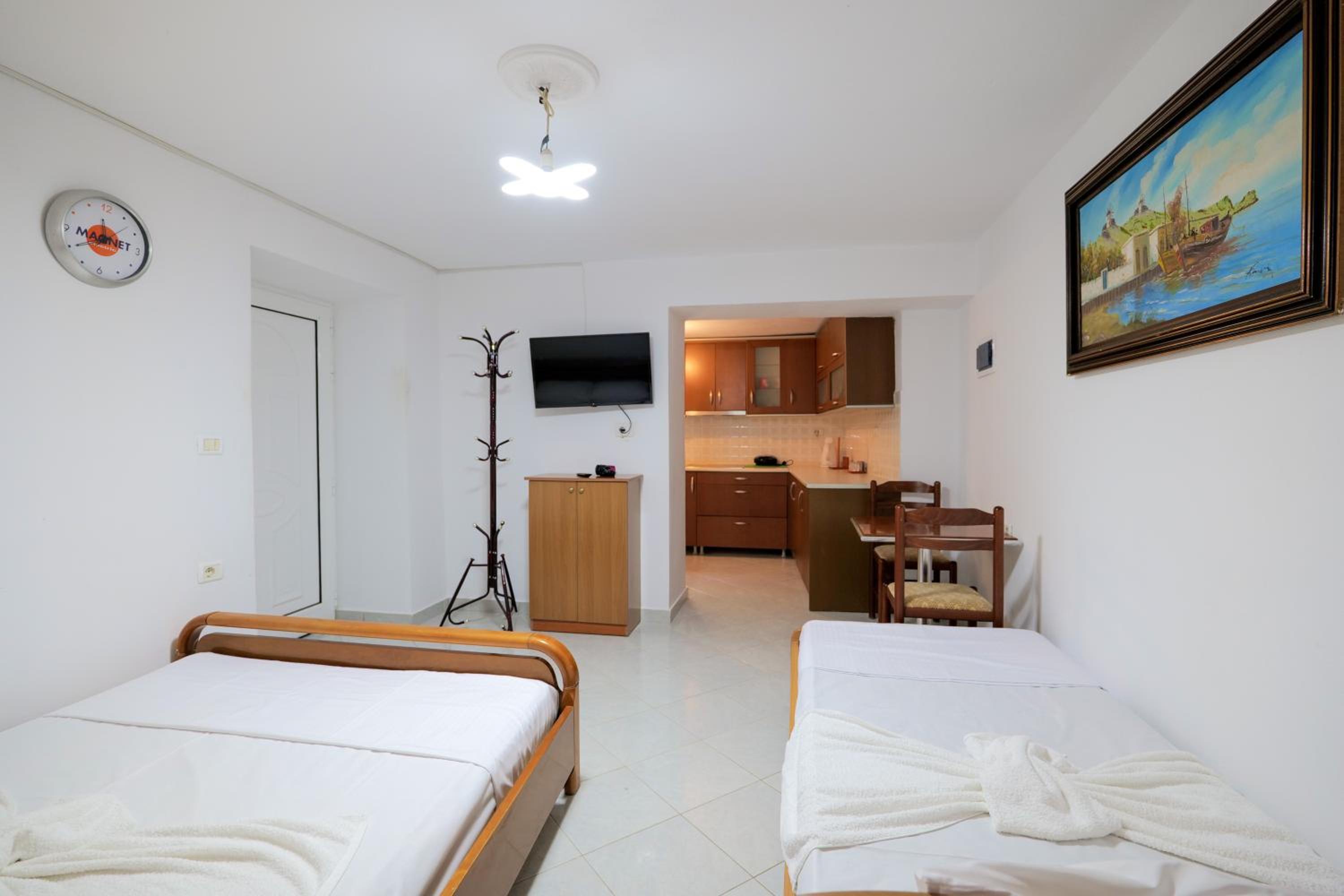 Triple Room with Terrace photo 3