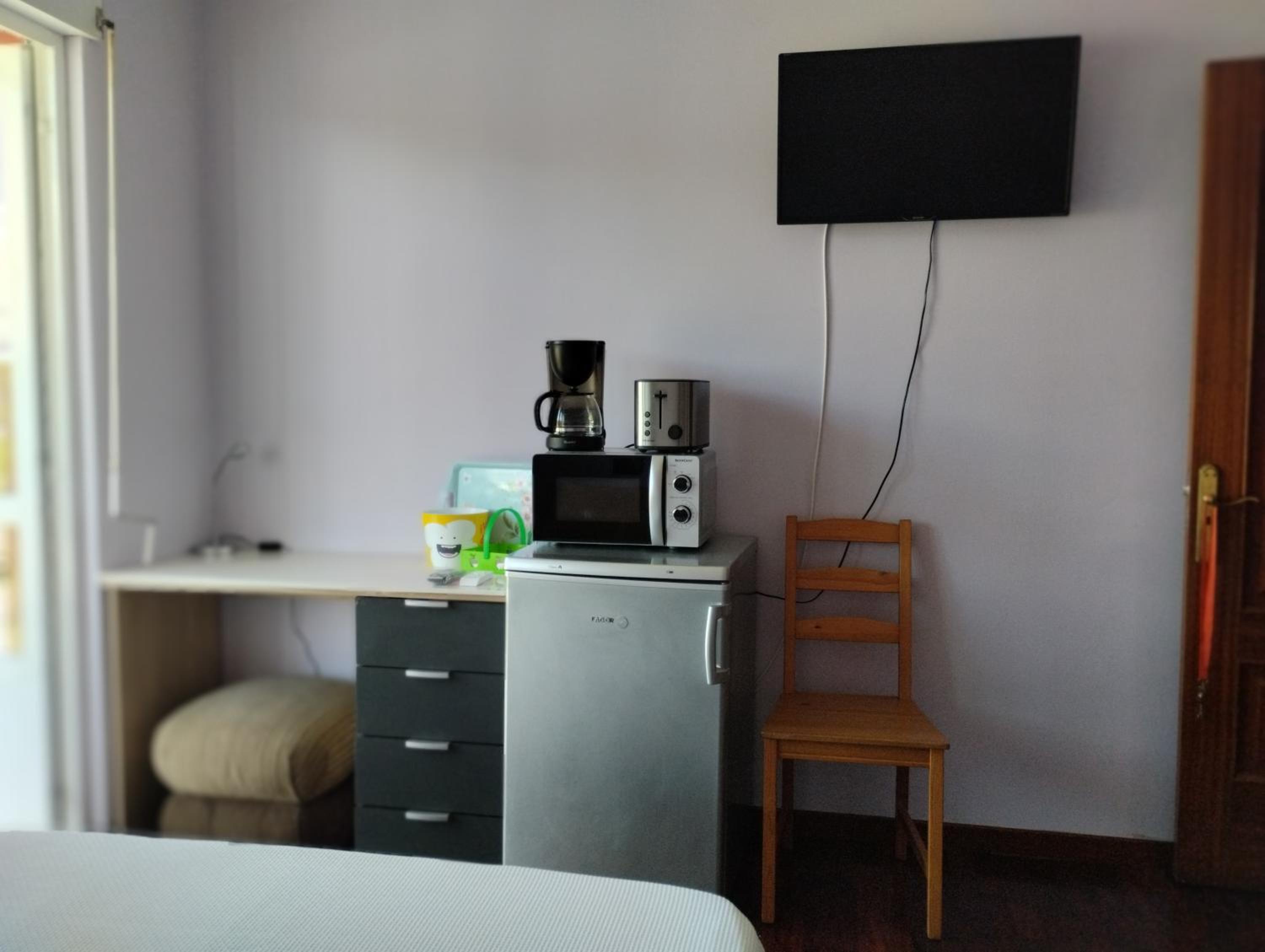Double Room with Park View - Photo 6