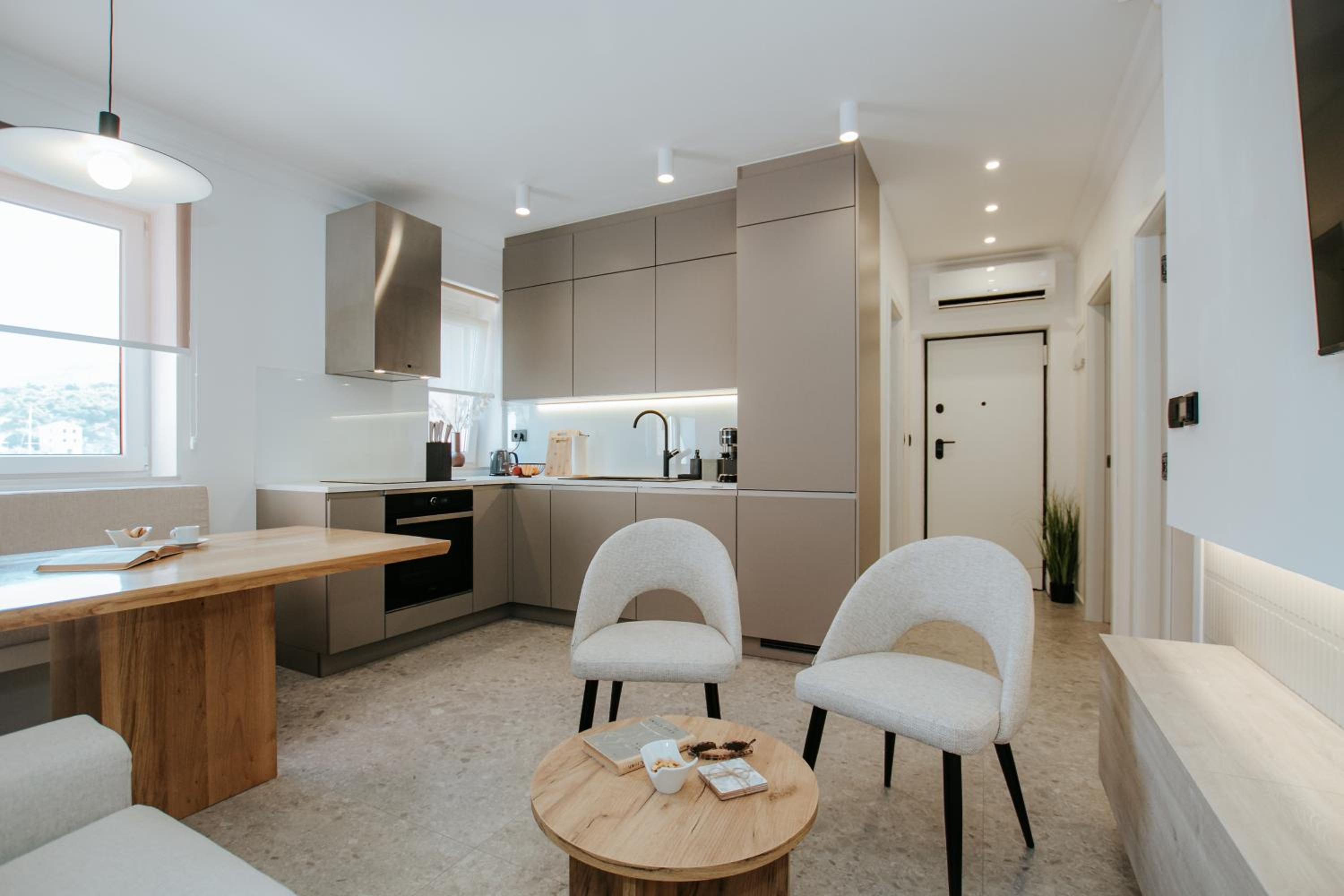 Deluxe Apartment photo 2