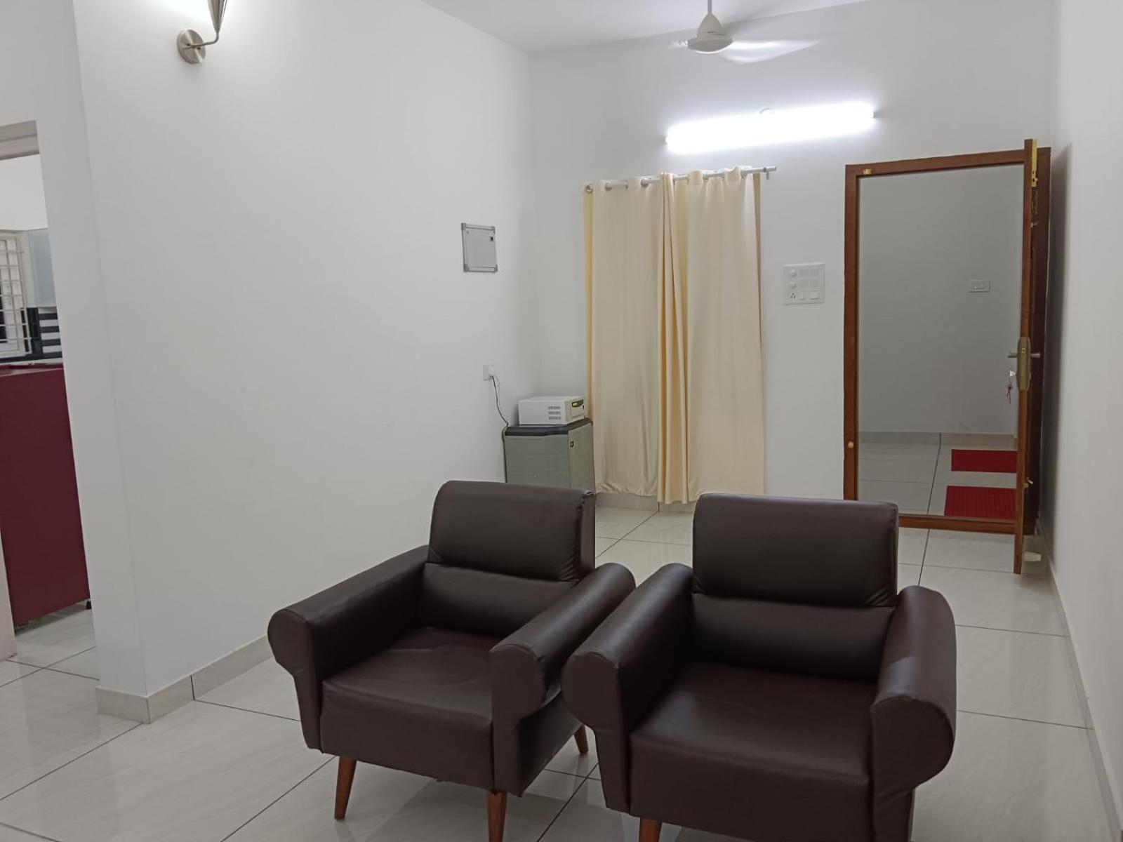 One-Bedroom Apartment photo 2