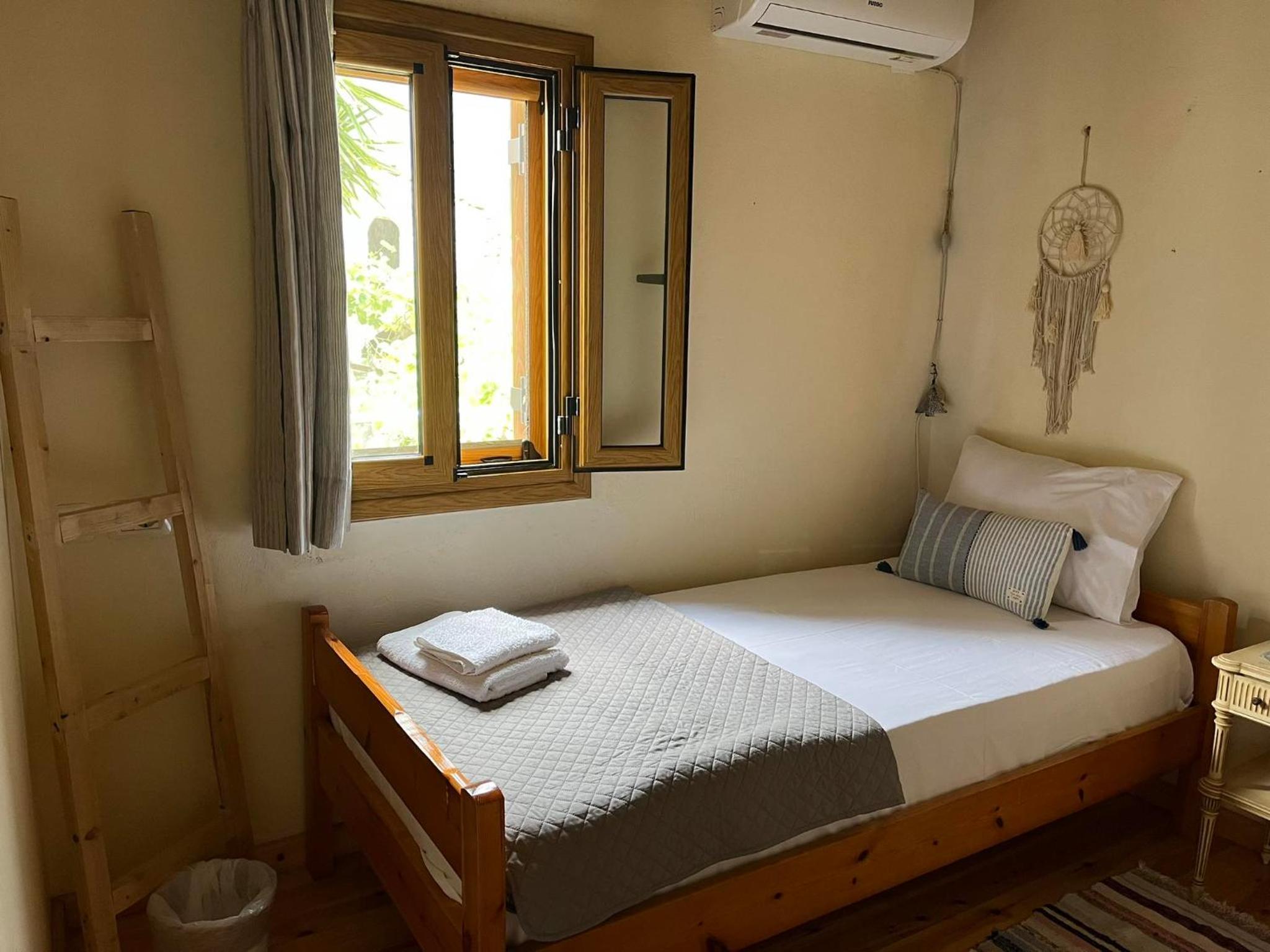 Twin Room With Shower