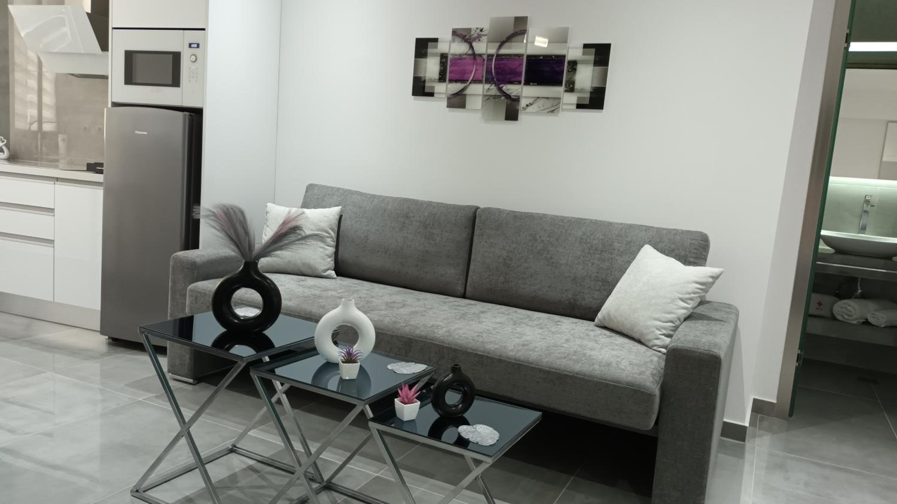 Studio Apartment photo 2