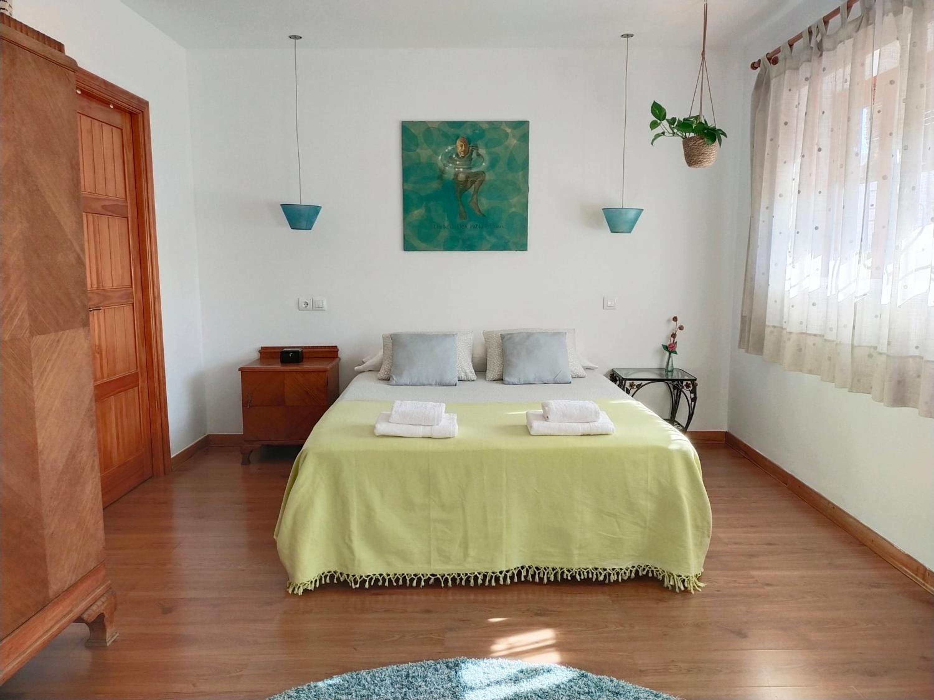 Casa de cuatro habitaciones