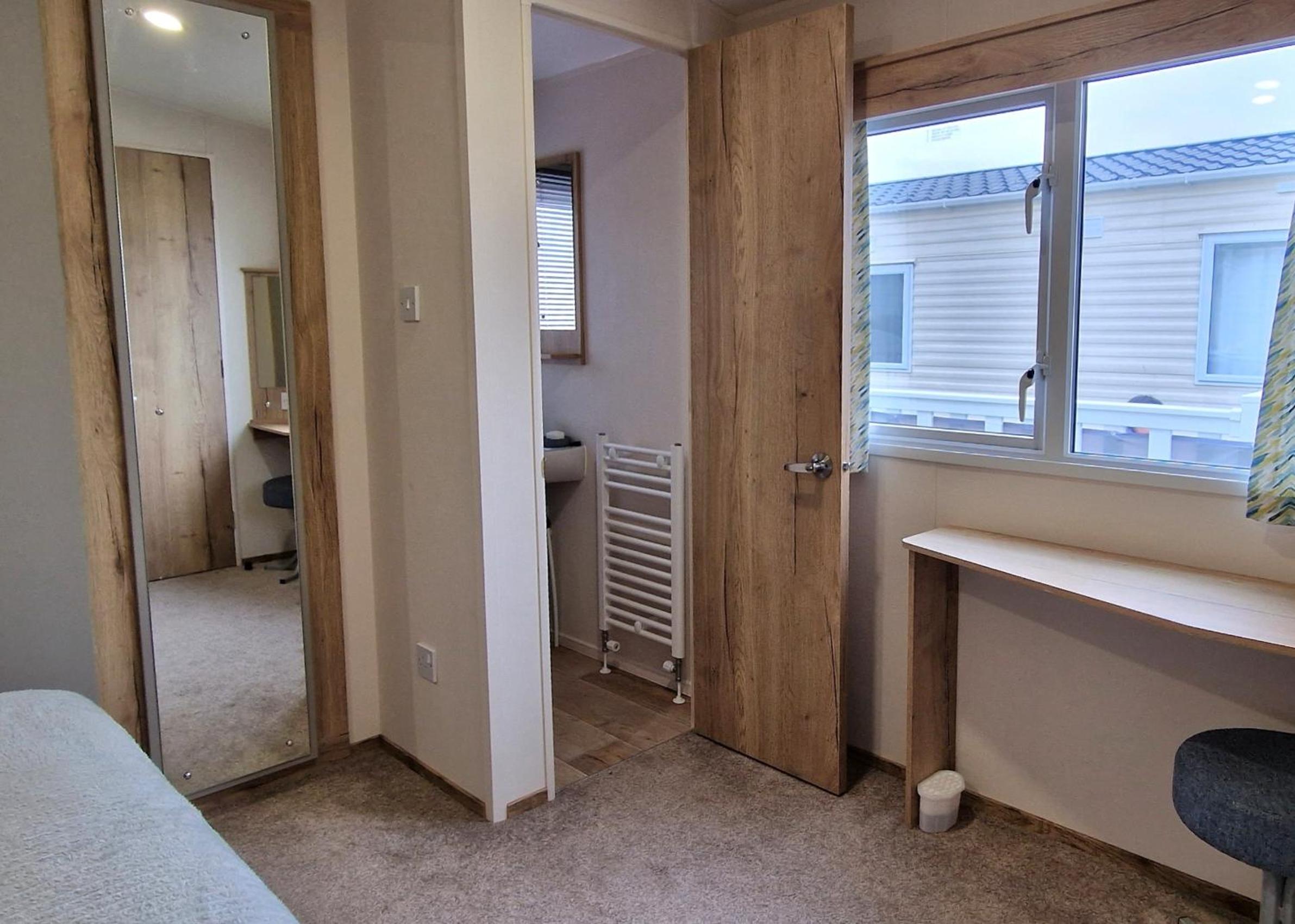 Two-Bedroom House photo 3