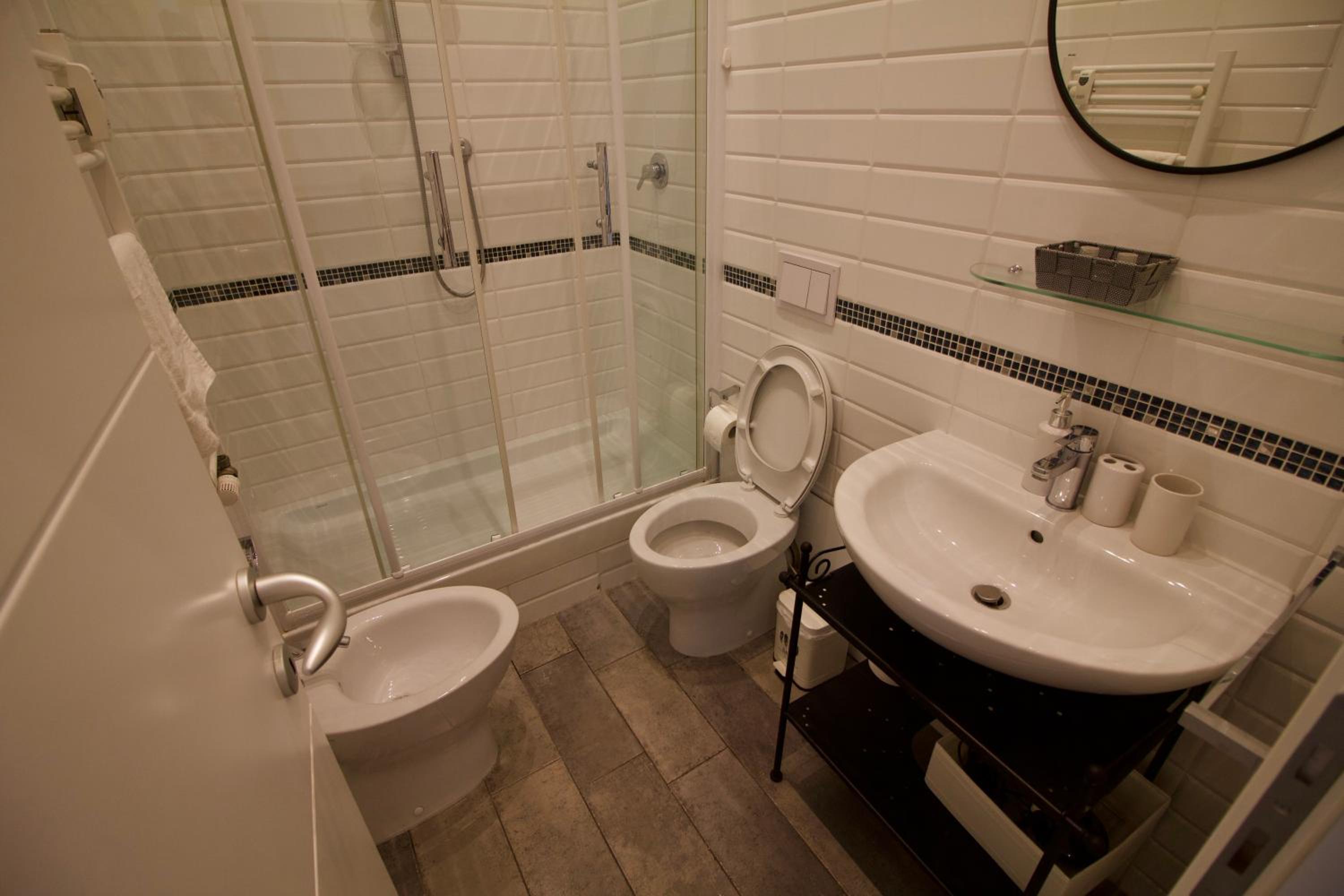 Double Room with Private Bathroom photo 3