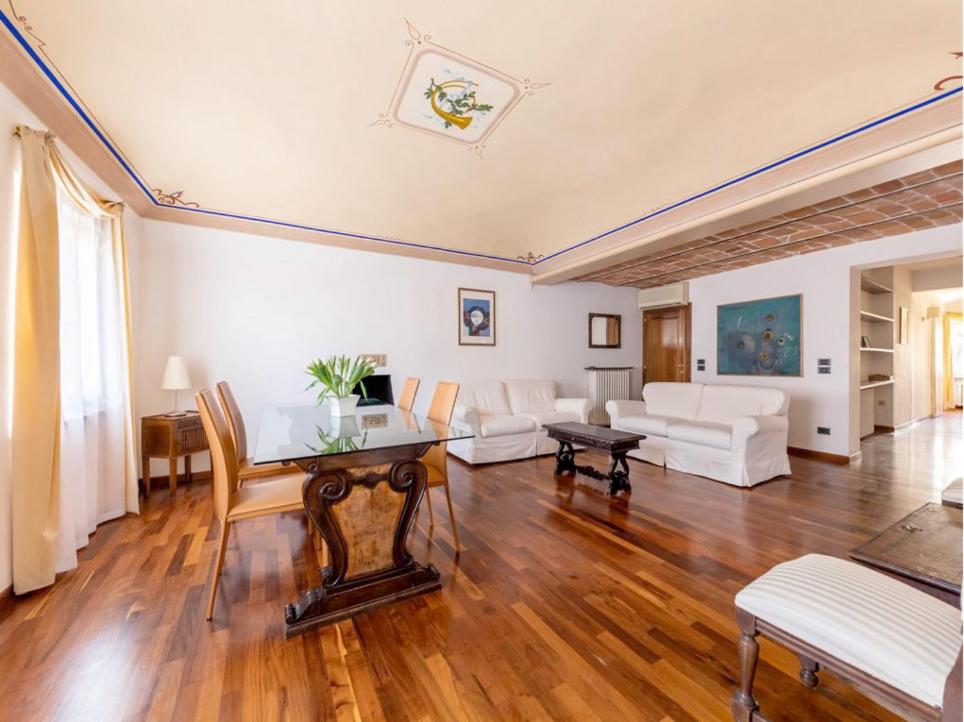 Three-Bedroom Apartment photo 1
