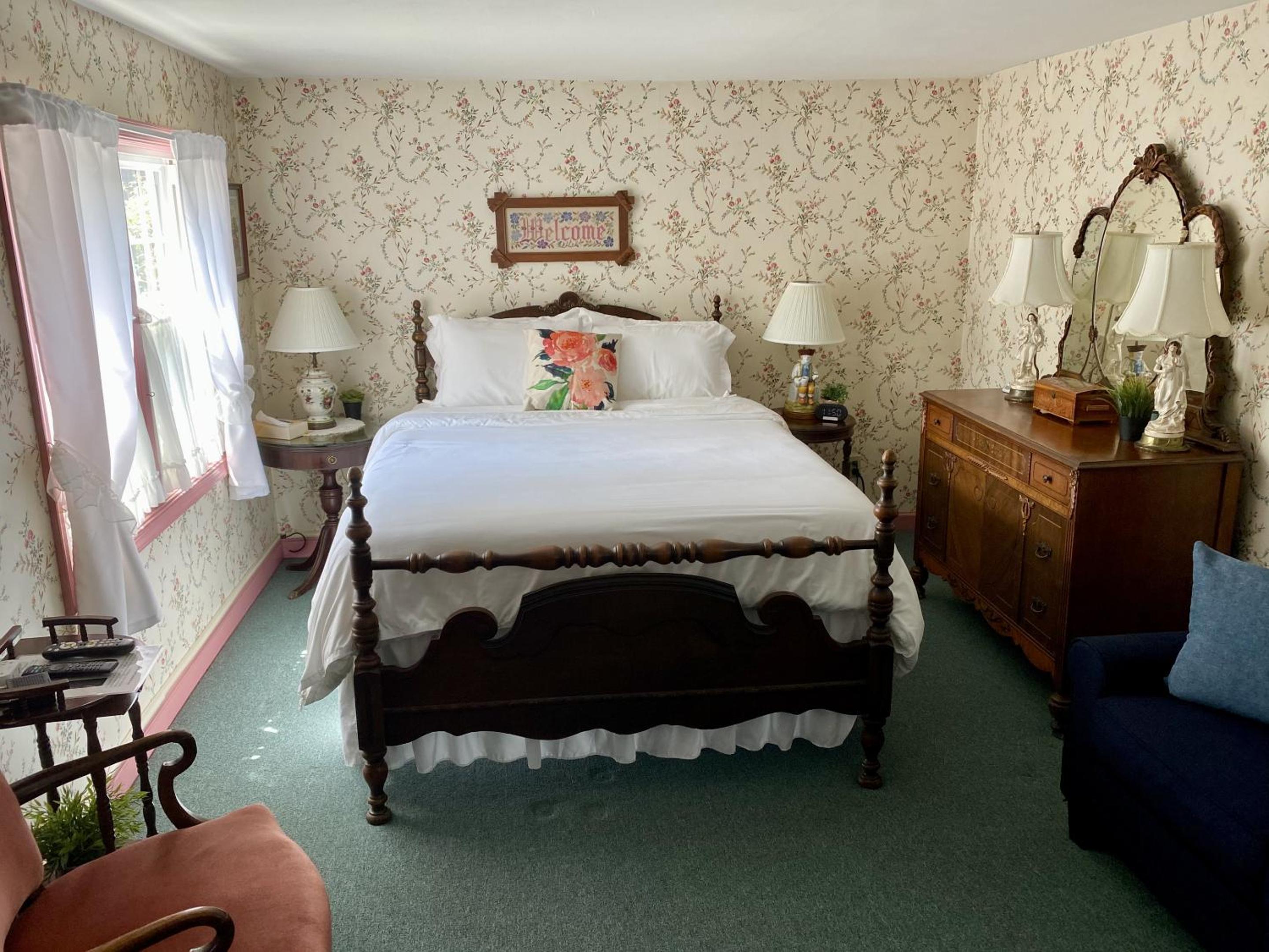 Queen Room photo 3