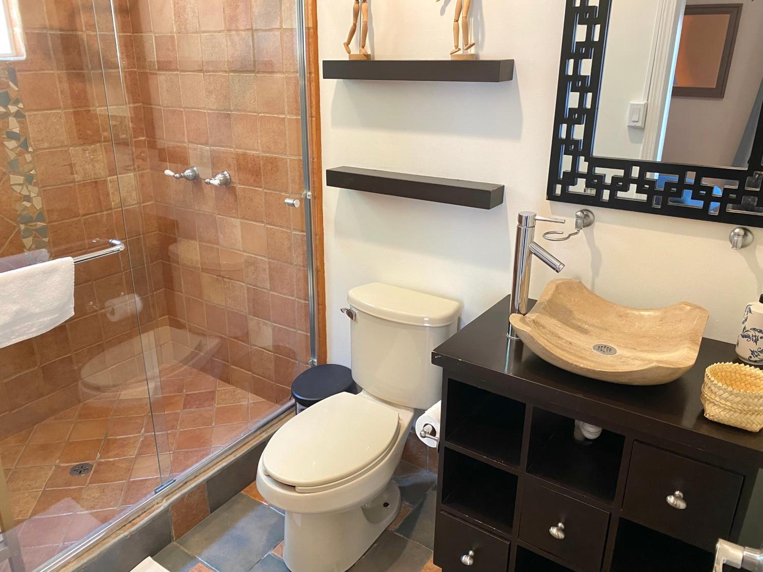 Superior Suite - Photo 12