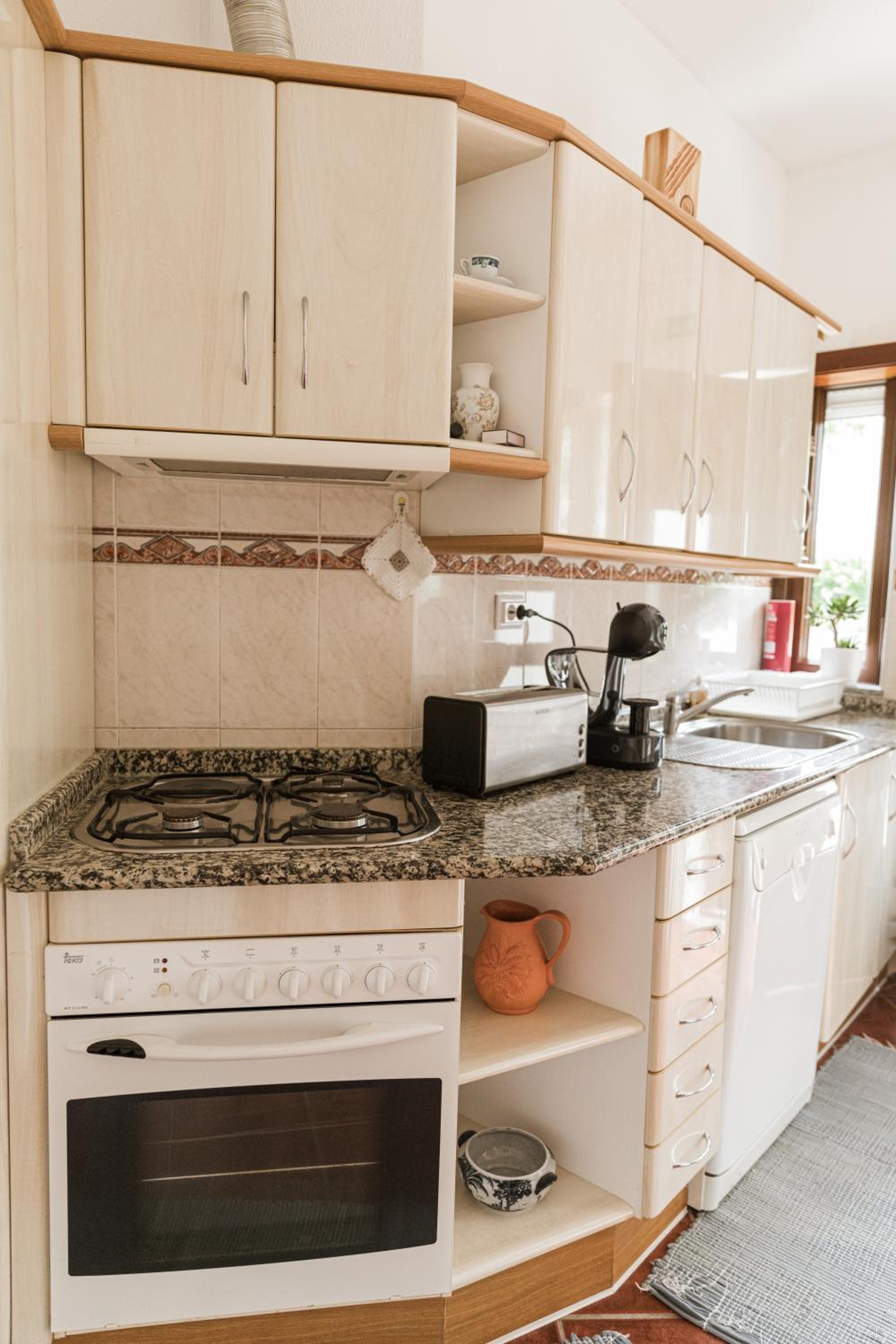 Four-Bedroom House photo 2