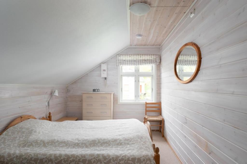Four-Bedroom House photo 3