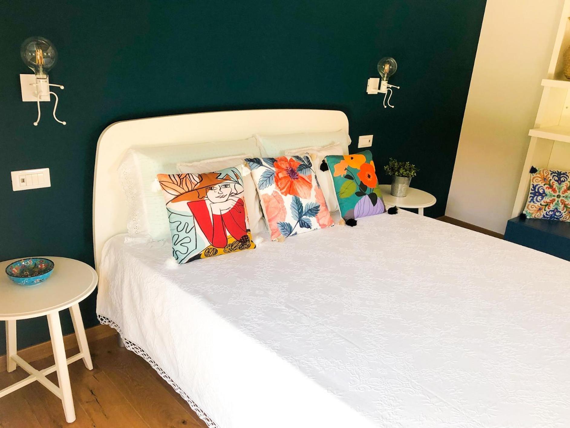 Deluxe Room (2 Adults + 1 Child) photo 1