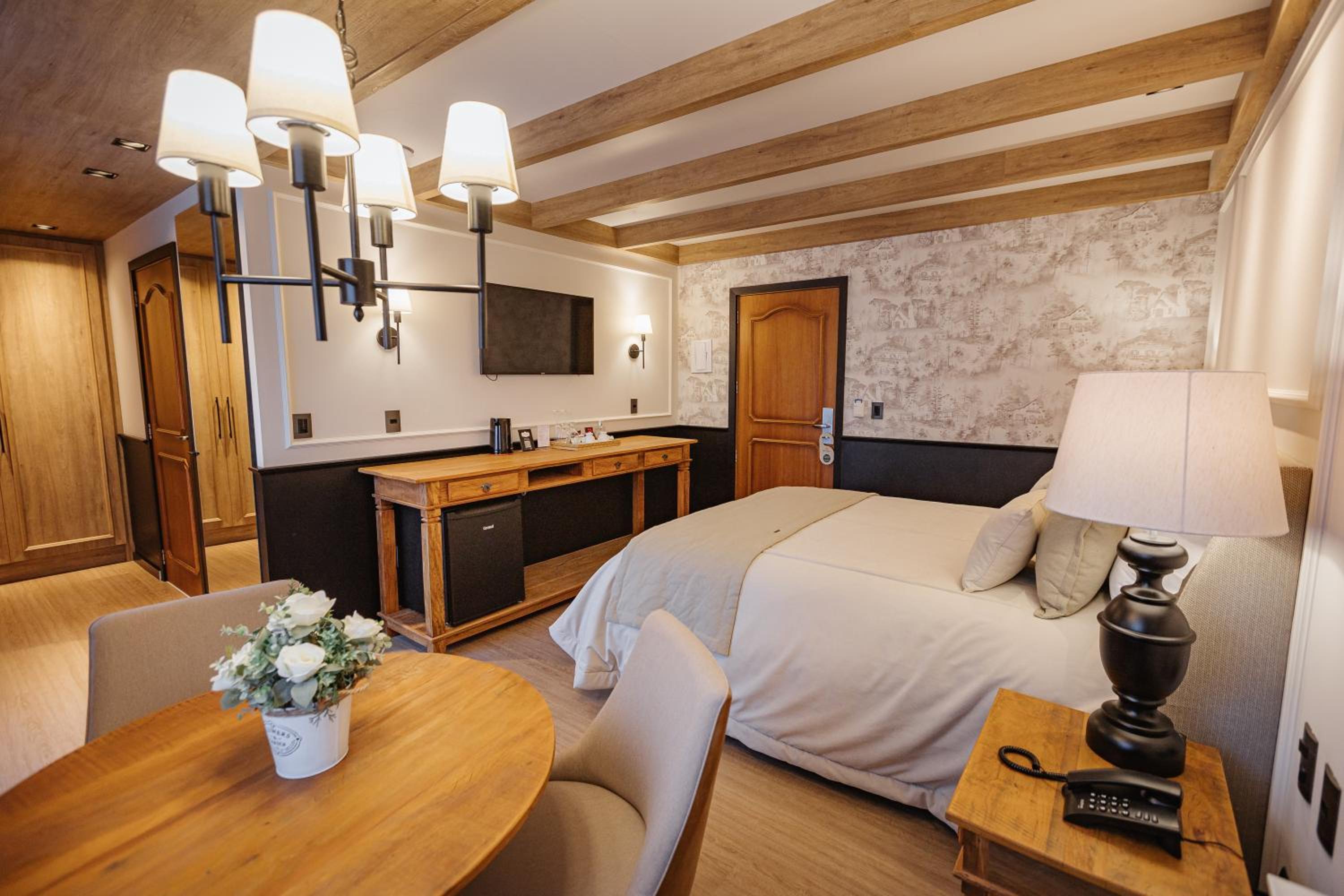 Studio with Spa Bath