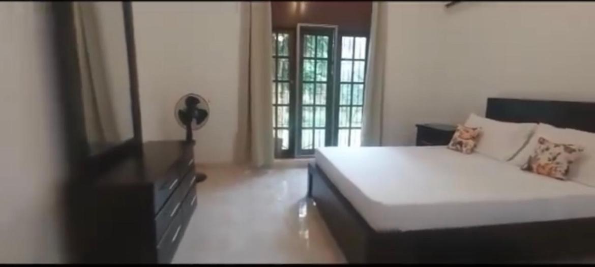 Four-Bedroom House photo 3
