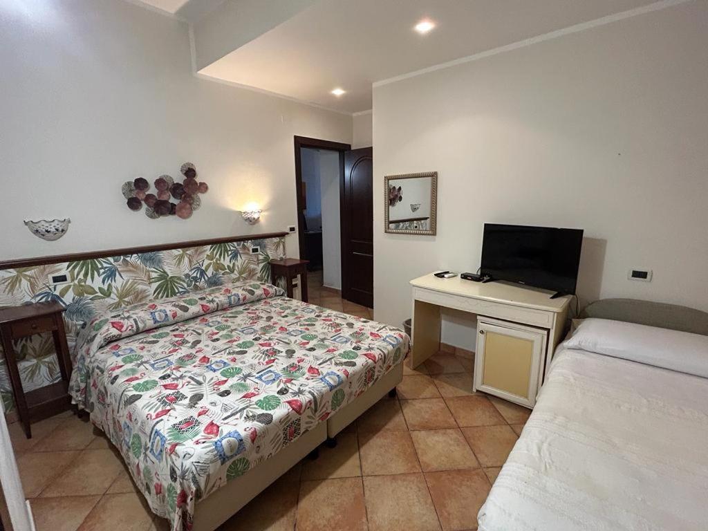 Triple Room photo 2