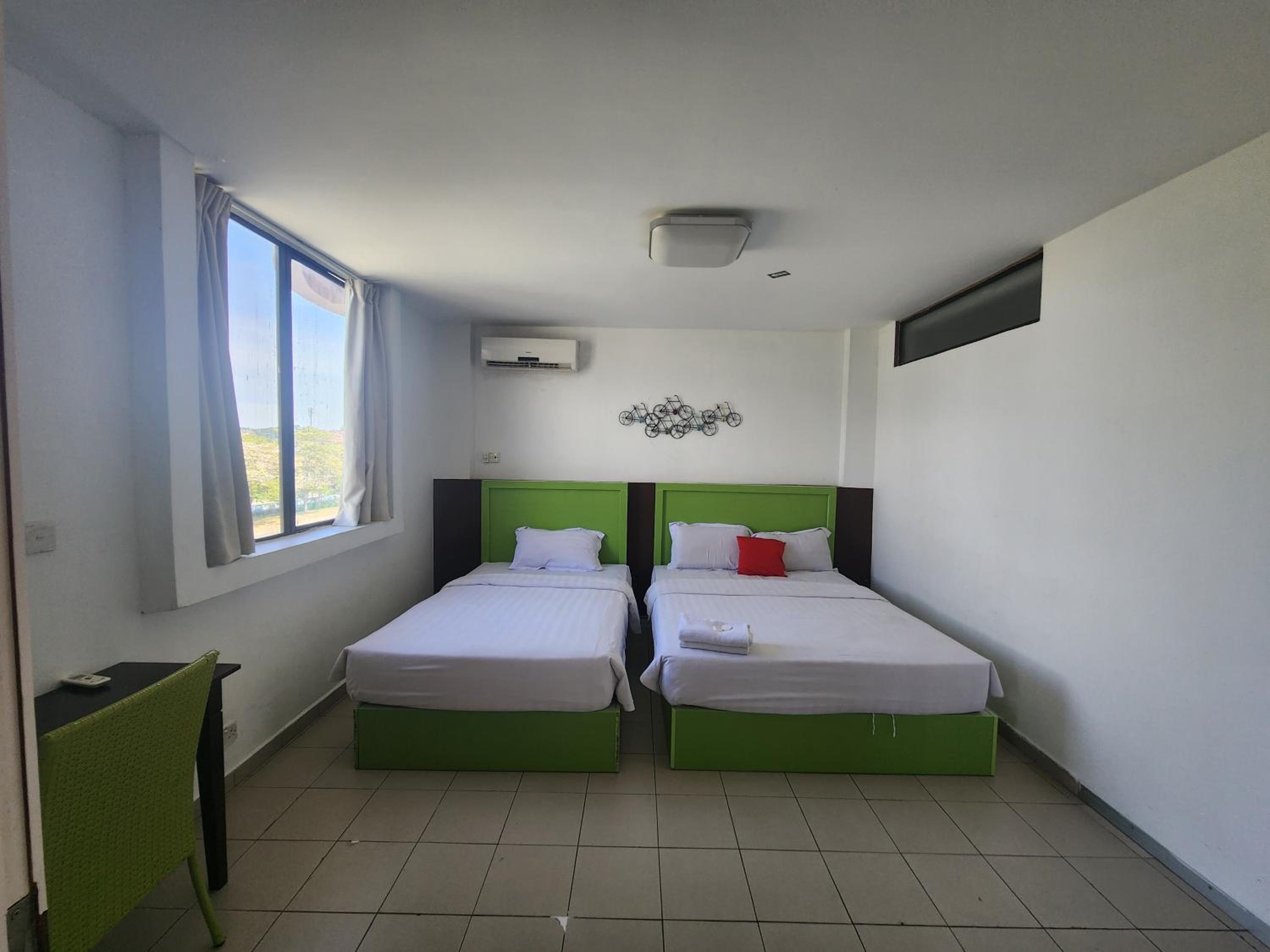 Superior Suite - Photo 5