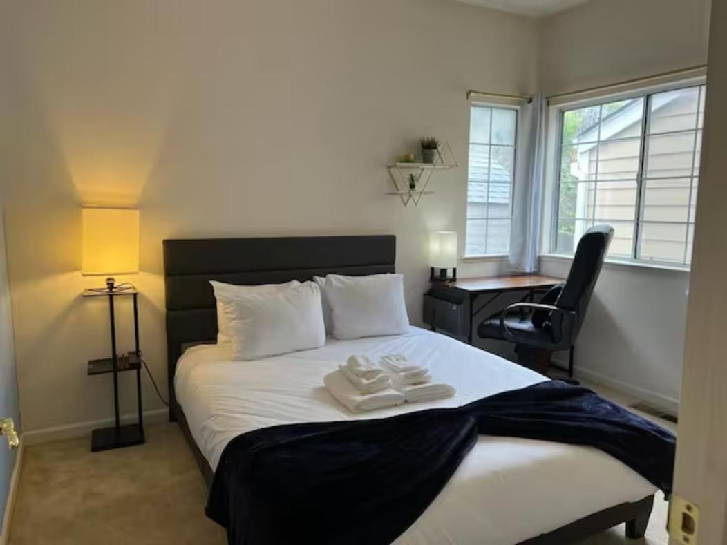 Double Room With Shared Bathroom photo 1