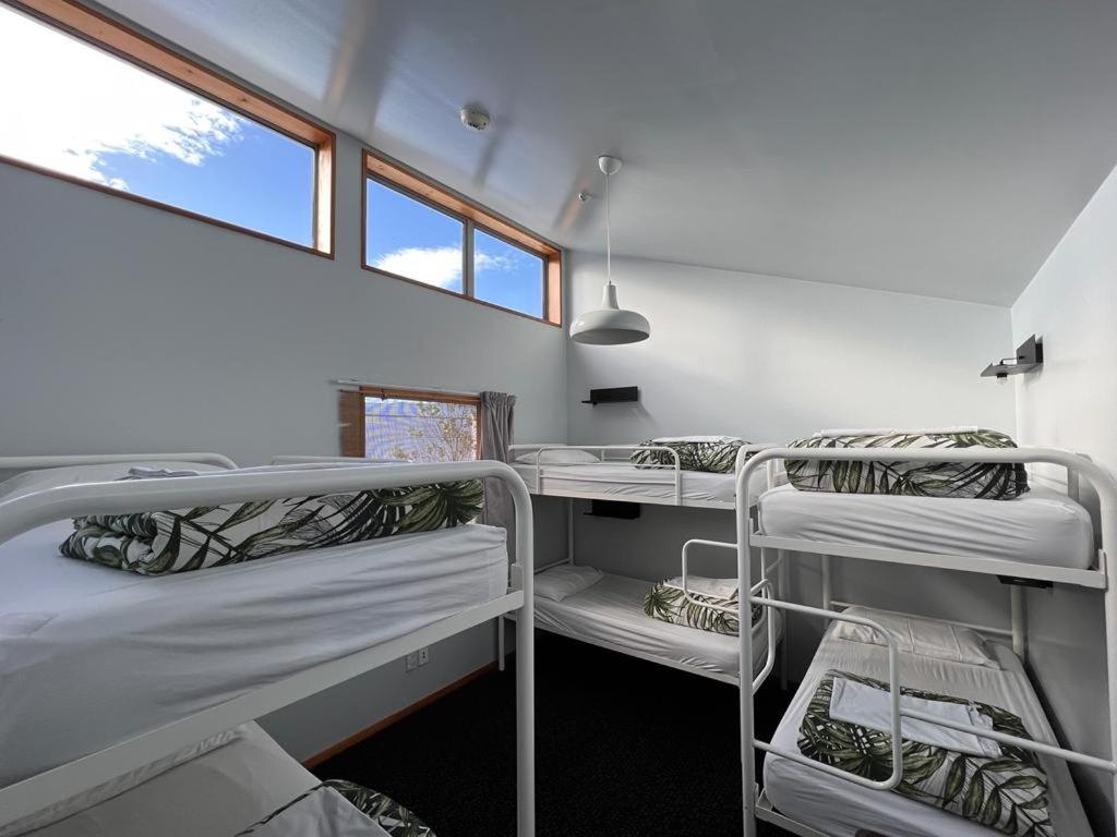Bed in 6-Bed Female Dormitory Room photo 1