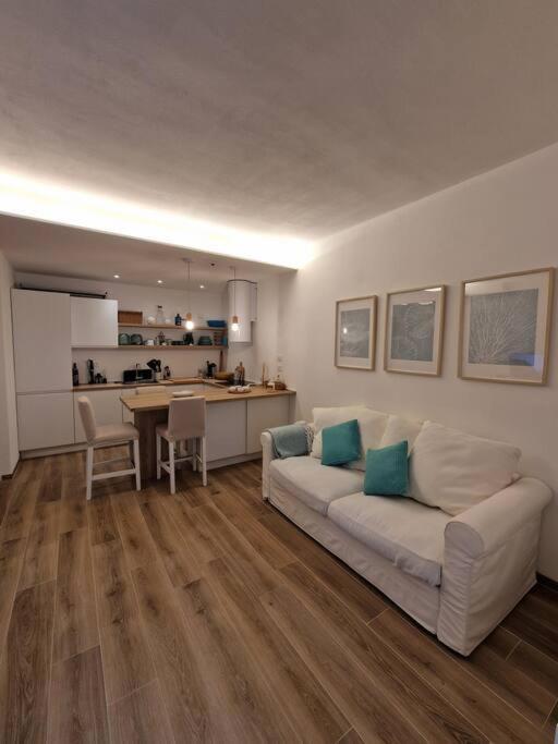 Two-Bedroom Apartment photo 3
