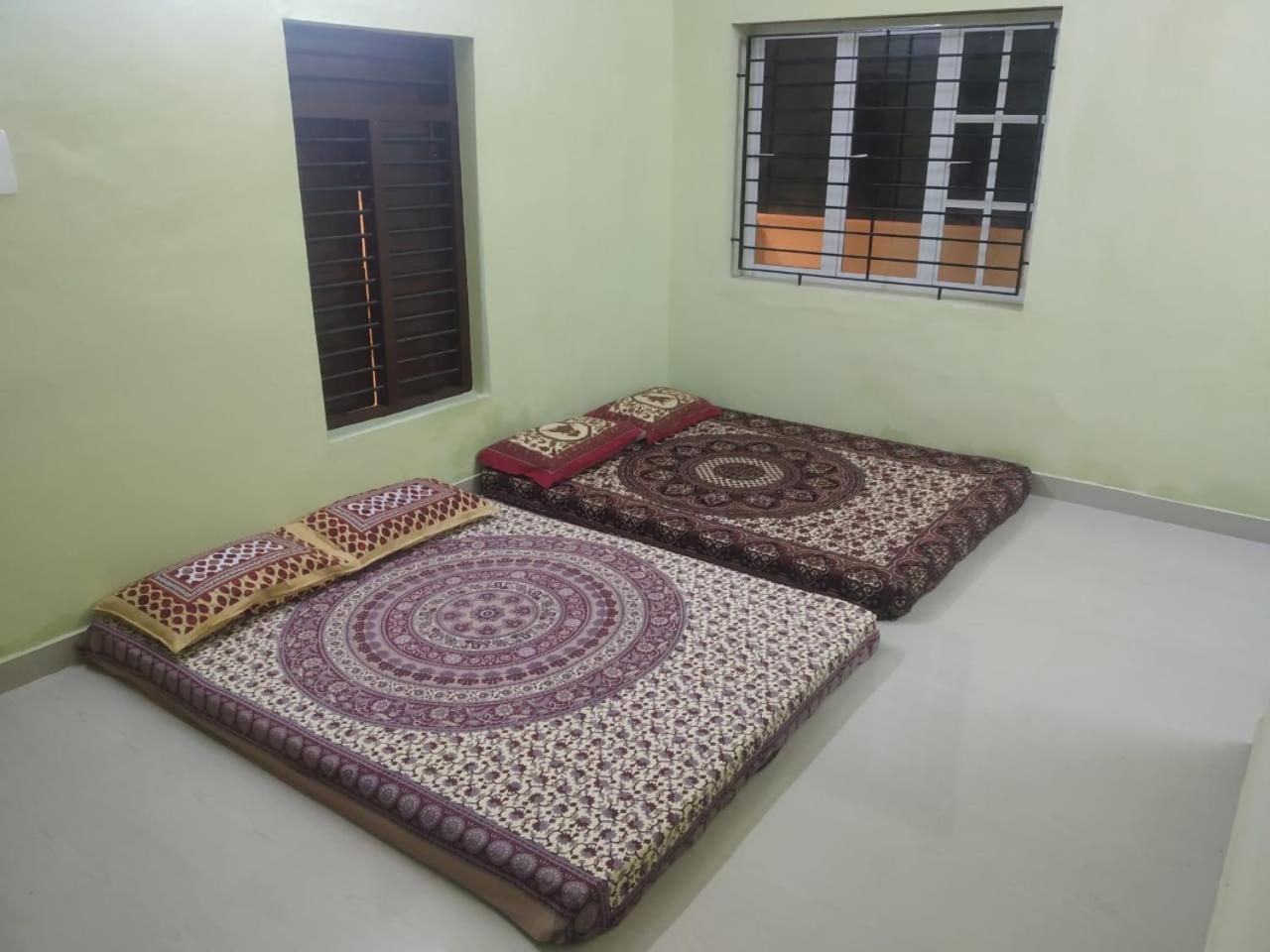Family Room with Balcony photo 2