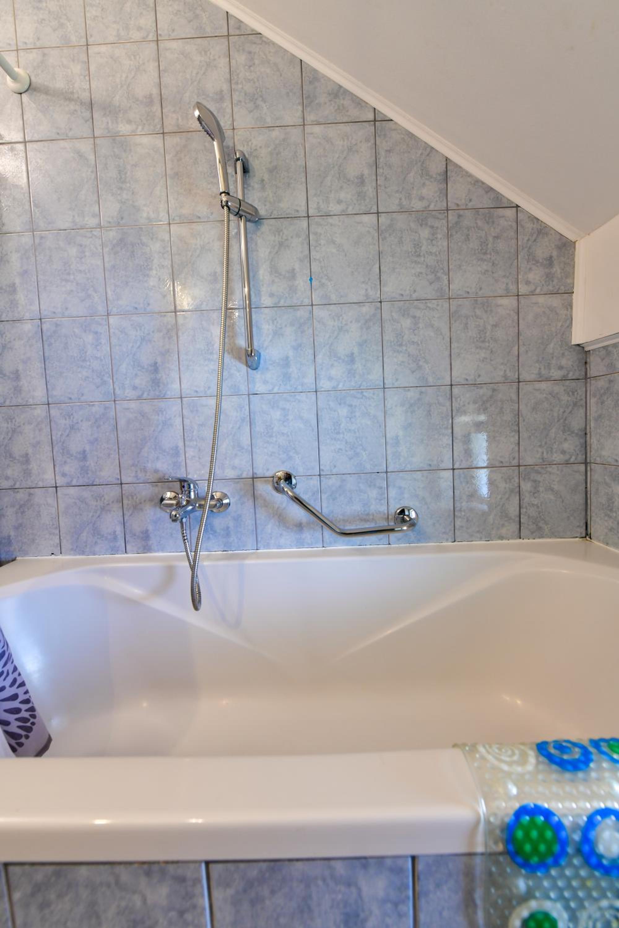 Two-Bedroom Apartment - Photo 6