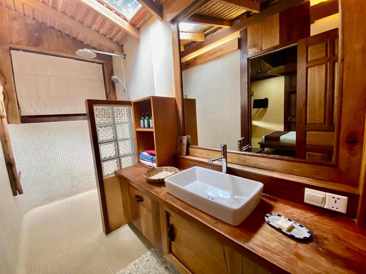 Hillside Suite Bungalow