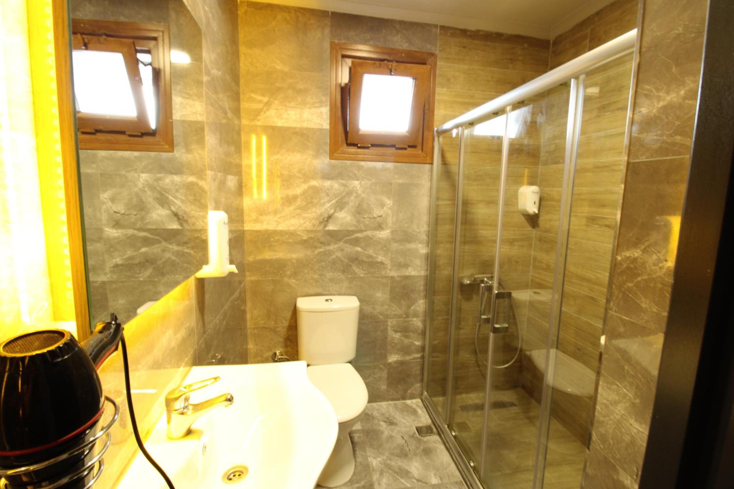Standard Triple Room photo 3