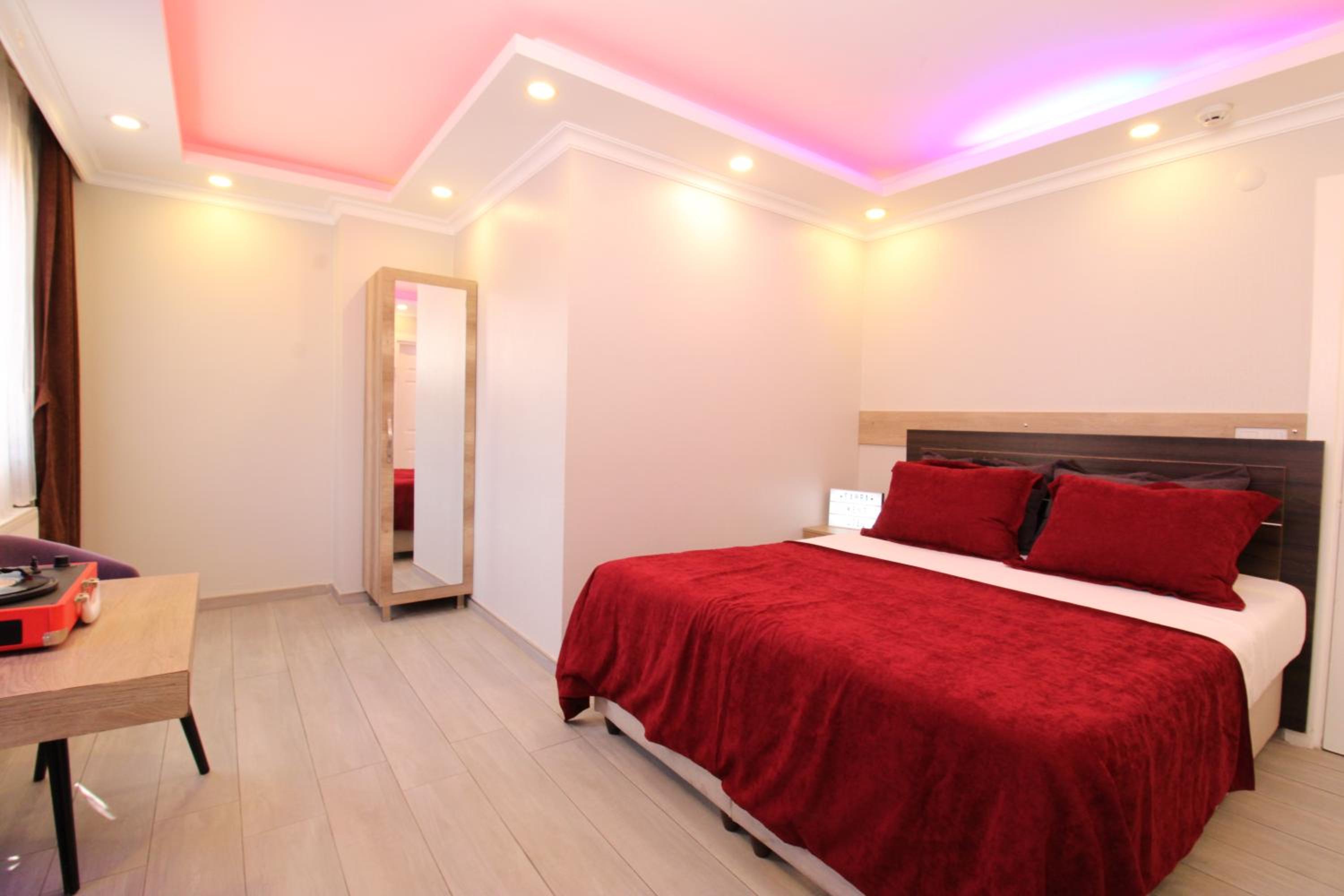 Standard Triple Room photo 2