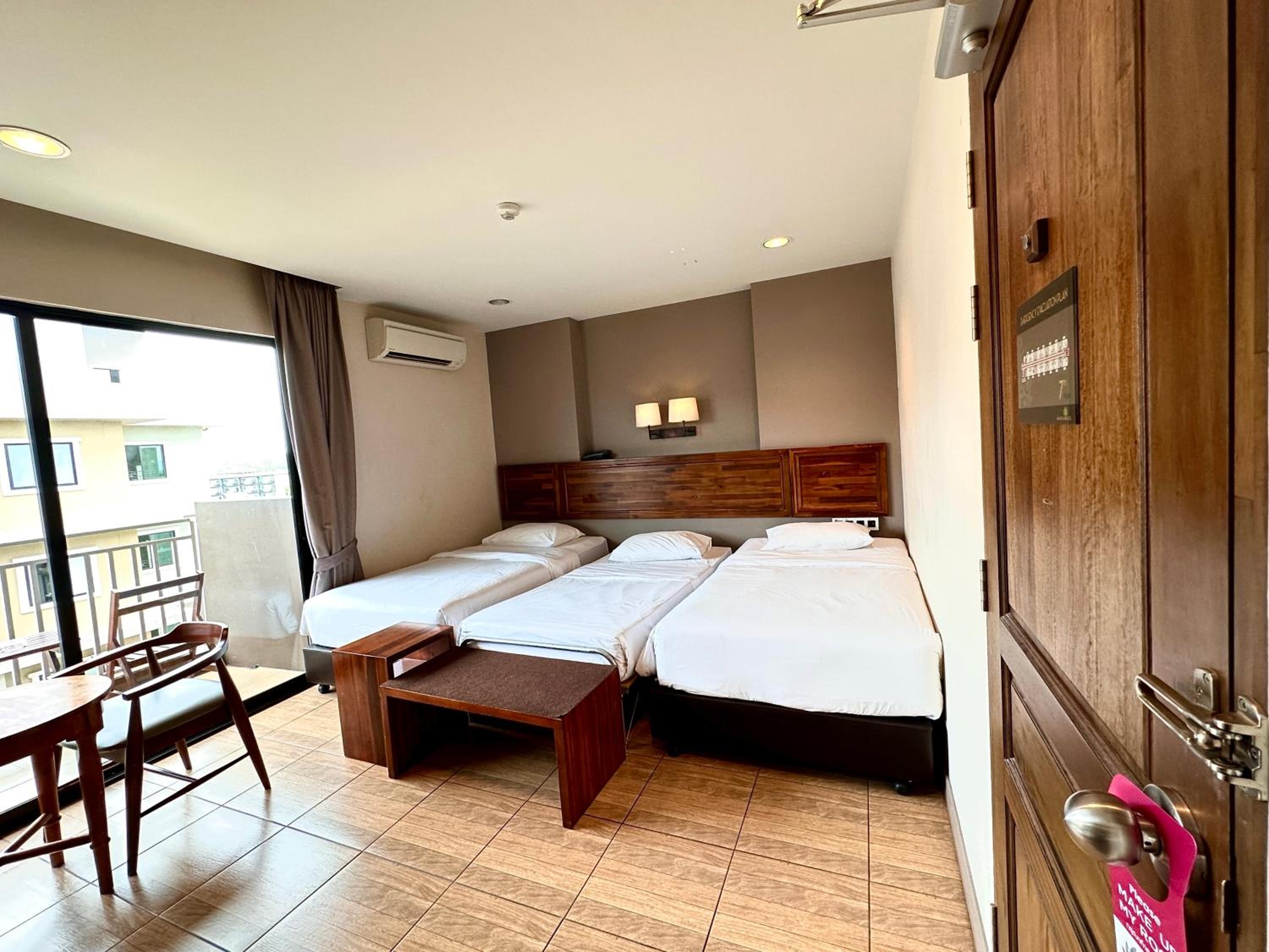 Triple Room with Balcony