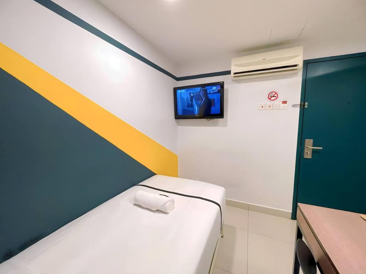 Single Room photo 2