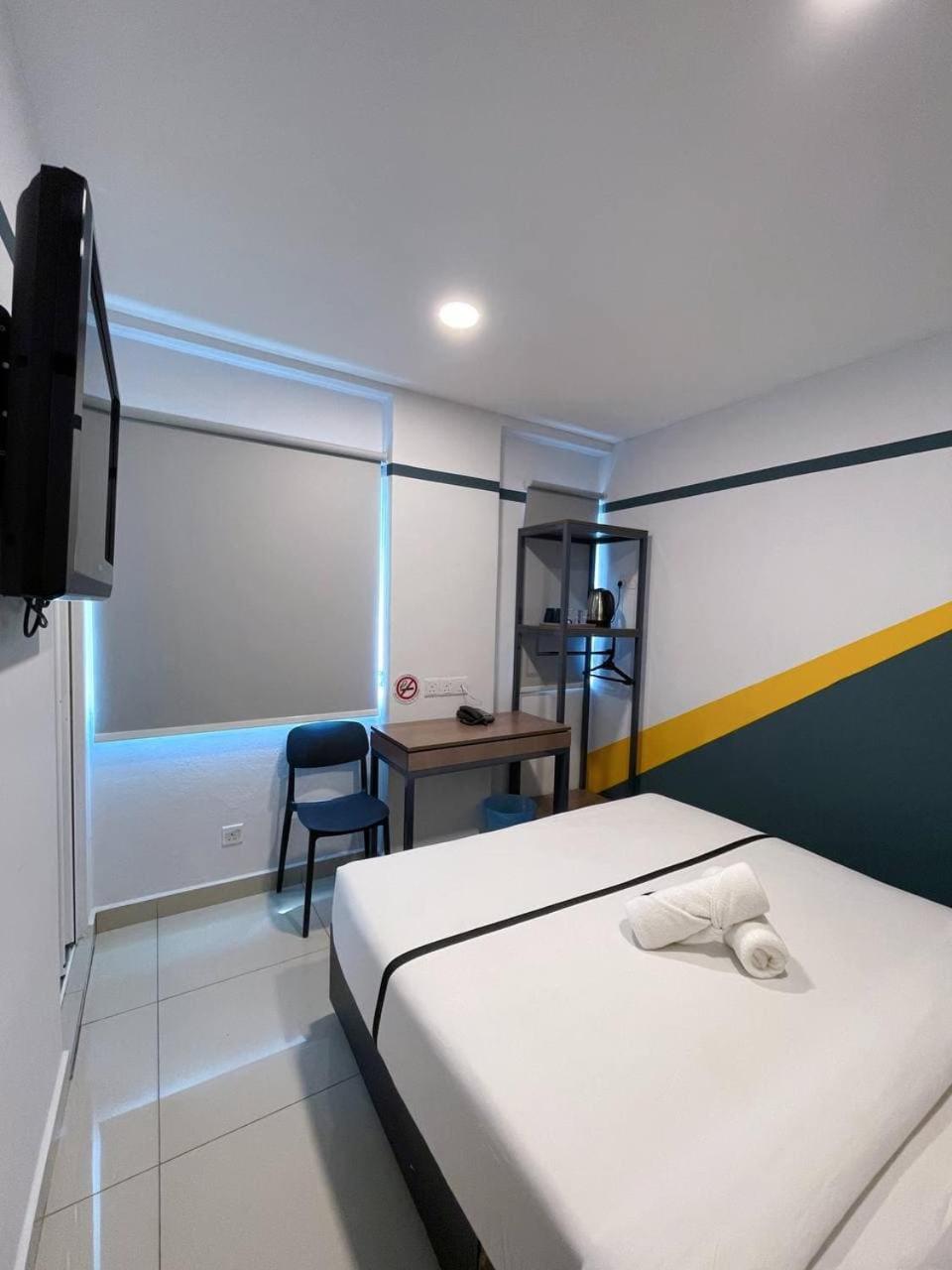 Deluxe Room - Photo 1