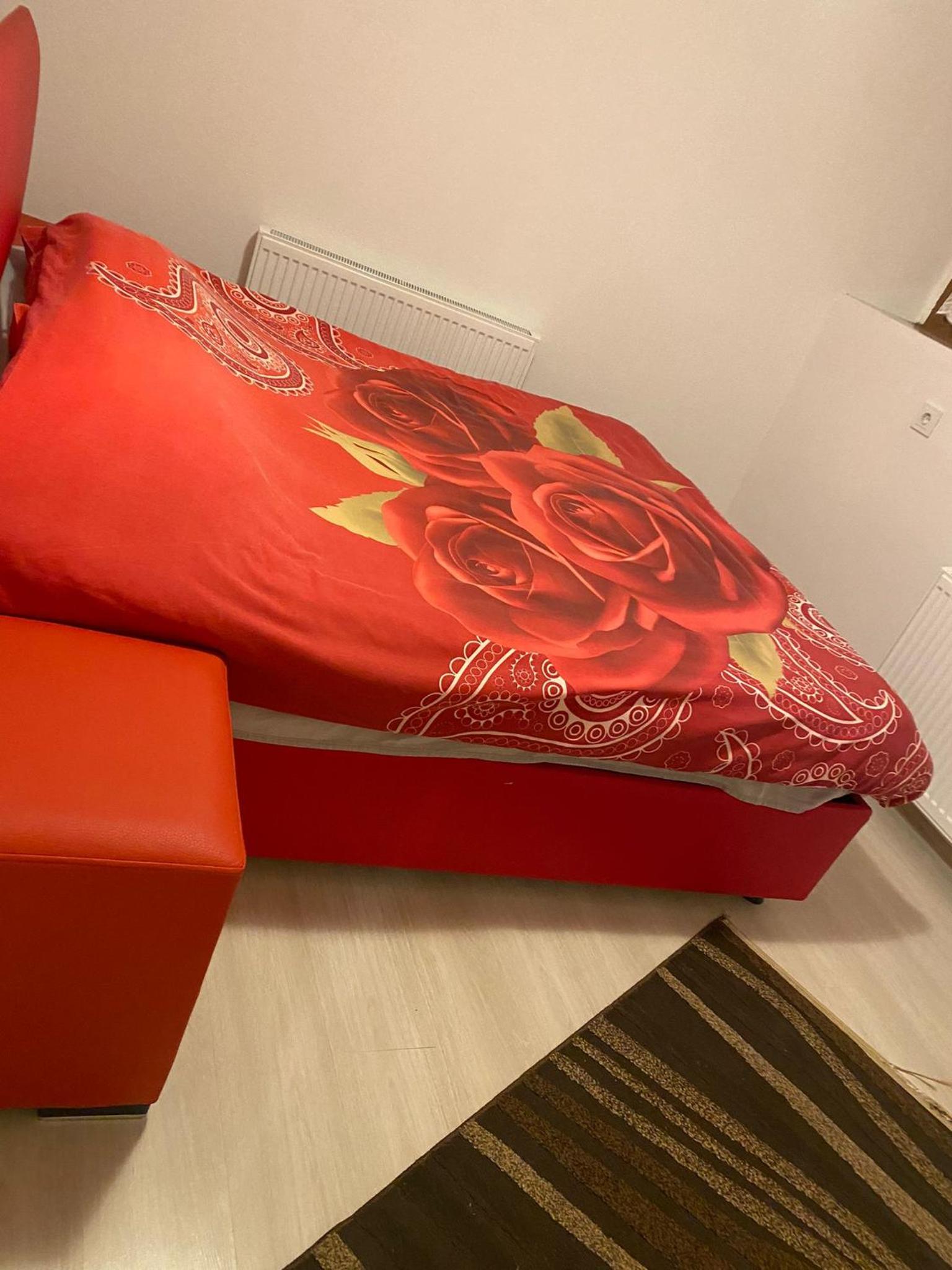 Königszimmer mit Gartenblick