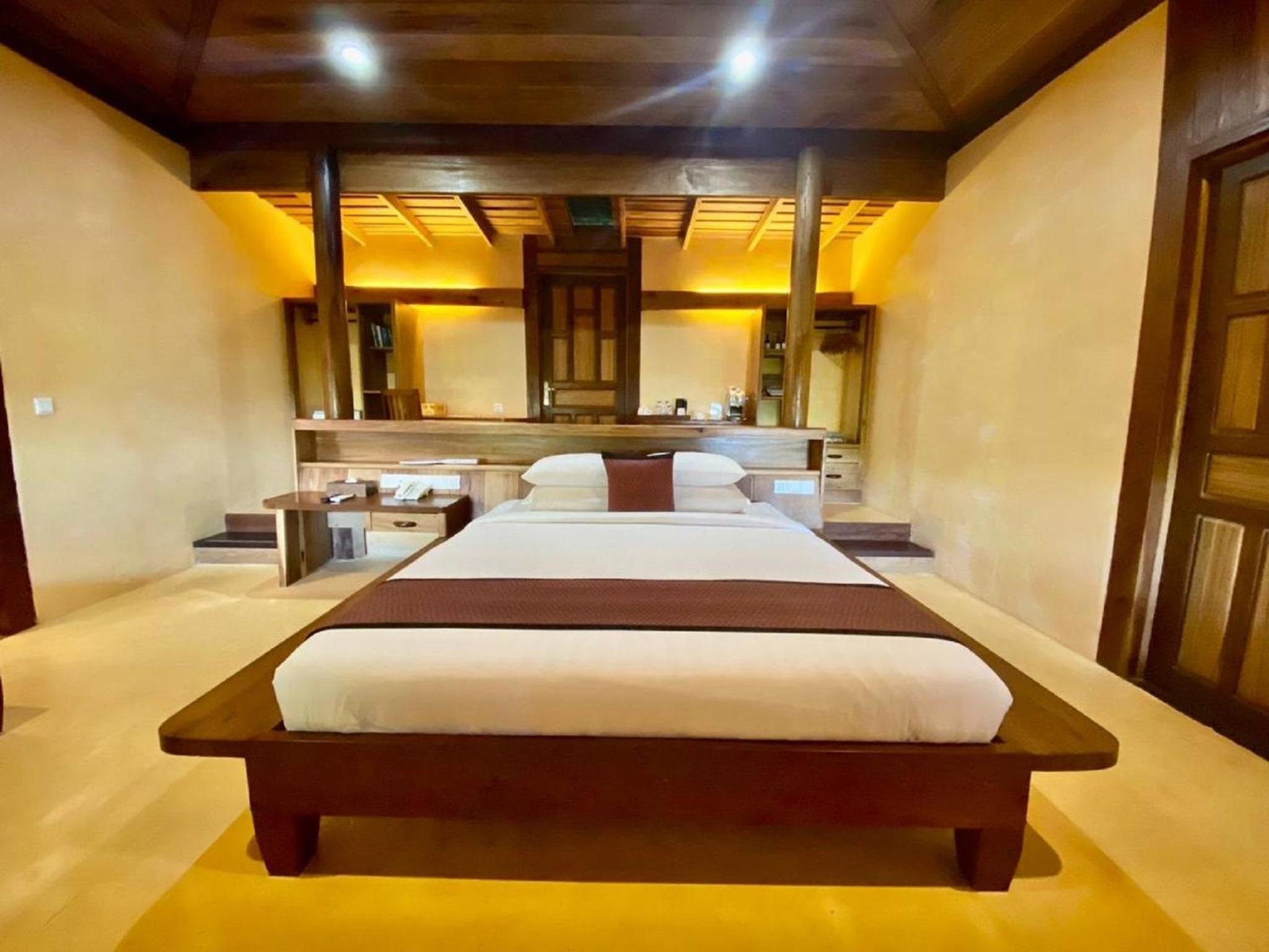 Hillside Suite Bungalow photo 3