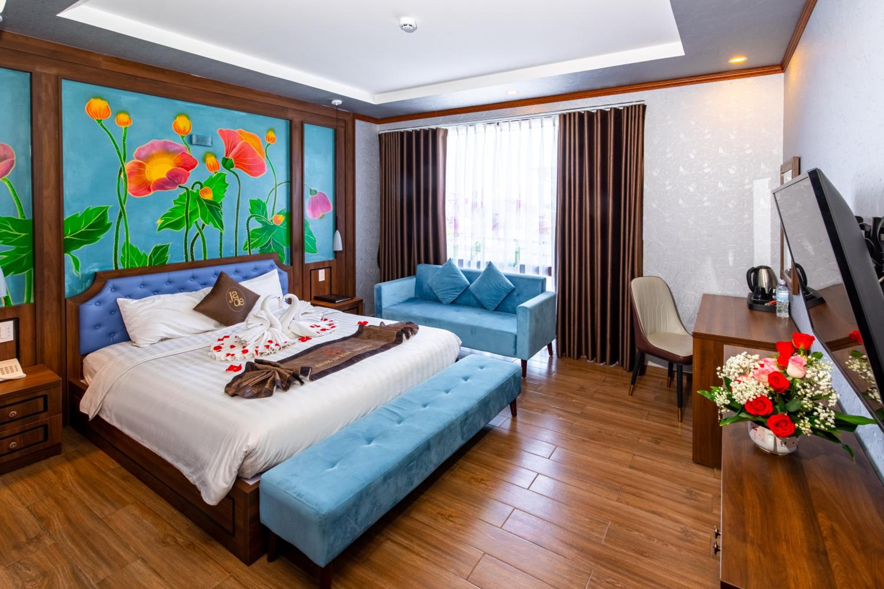 Deluxe Double or Twin Room with Balcony - Photo 3