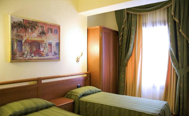 Twin Room photo 2