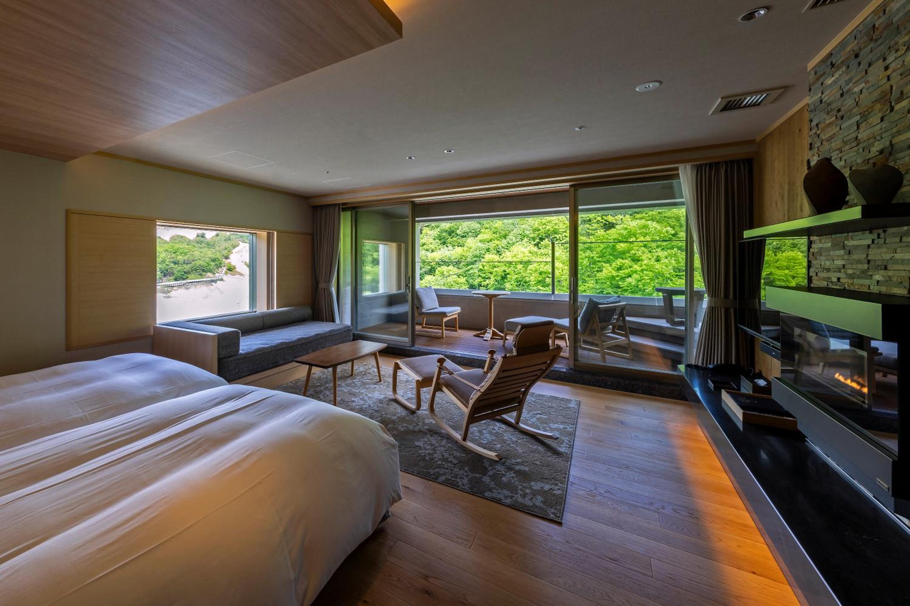 Premium Corner Twin with Open-Air Hot Spring Bath-West BLD - KAISEKI Dinner,Premium Set Breakfast