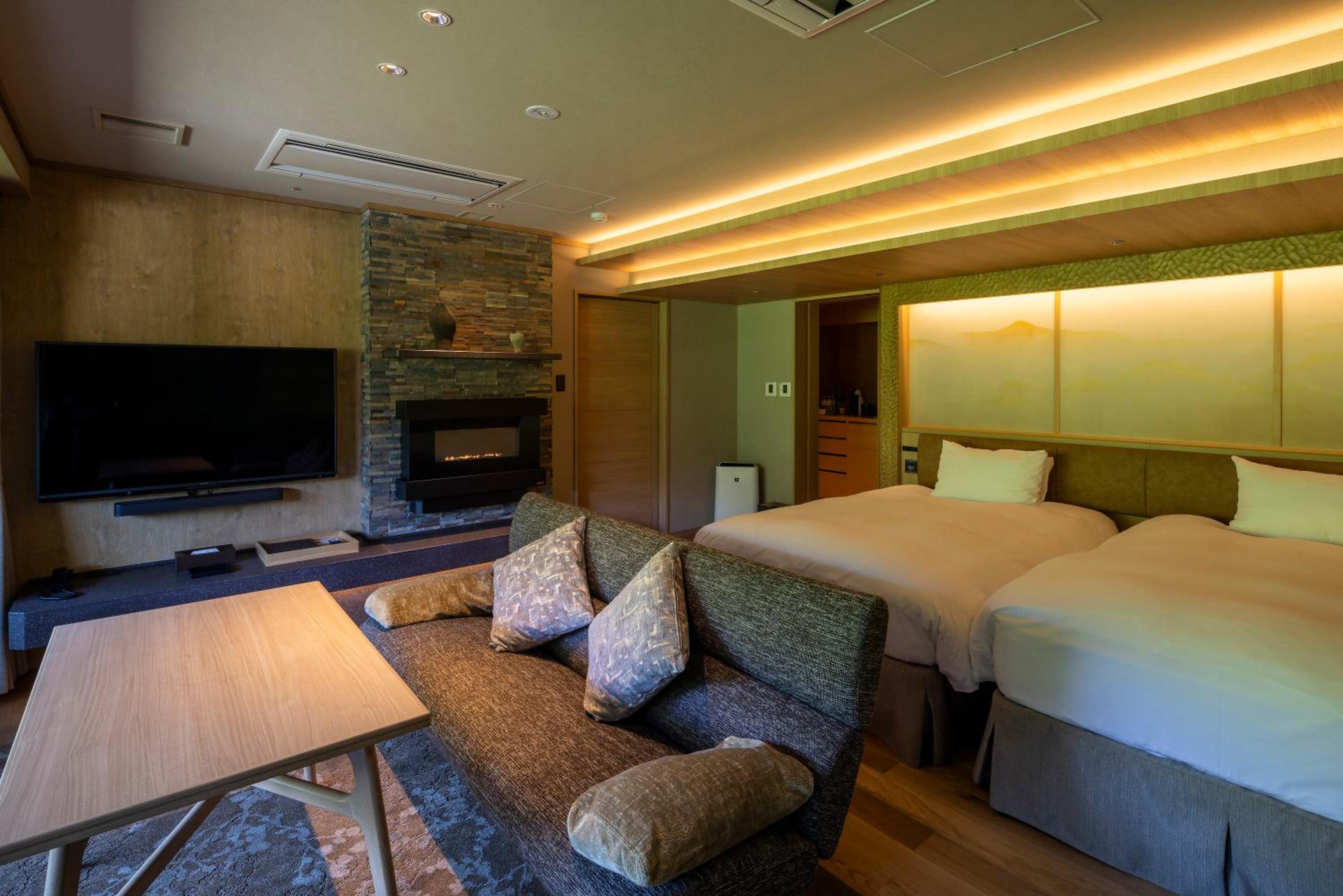 Premium Twin with Open-Air Hot Spring Bath-West BLD - KAISEKI Dinner,Premium Set Breakfast
