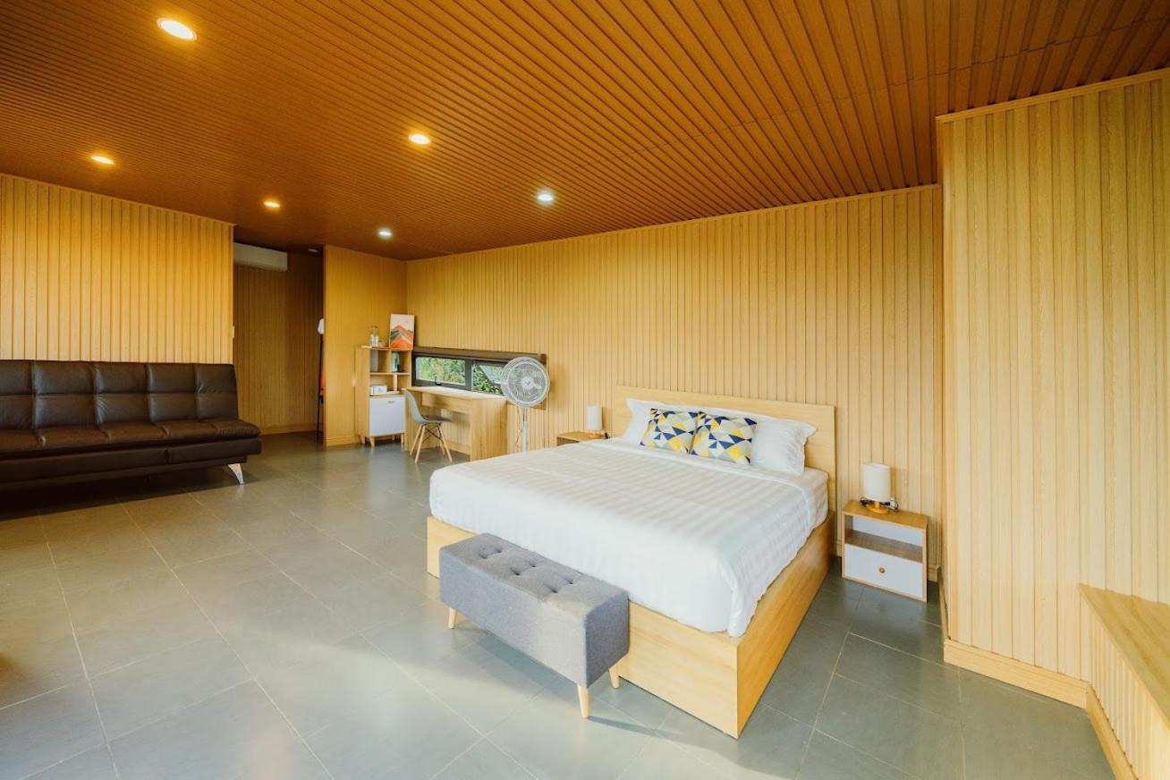 Three-Bedroom Bungalow photo 1