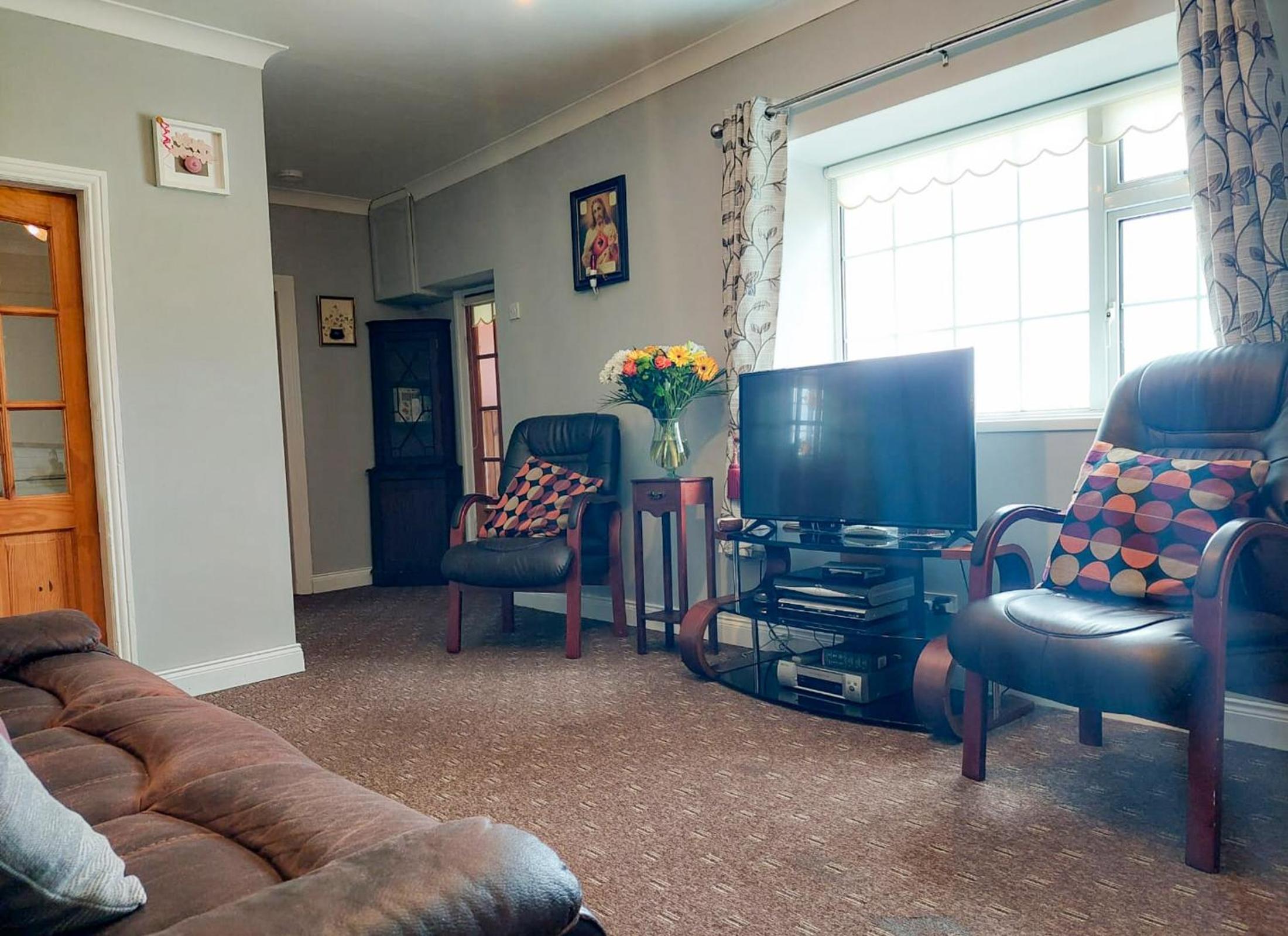Four-Bedroom House photo 1