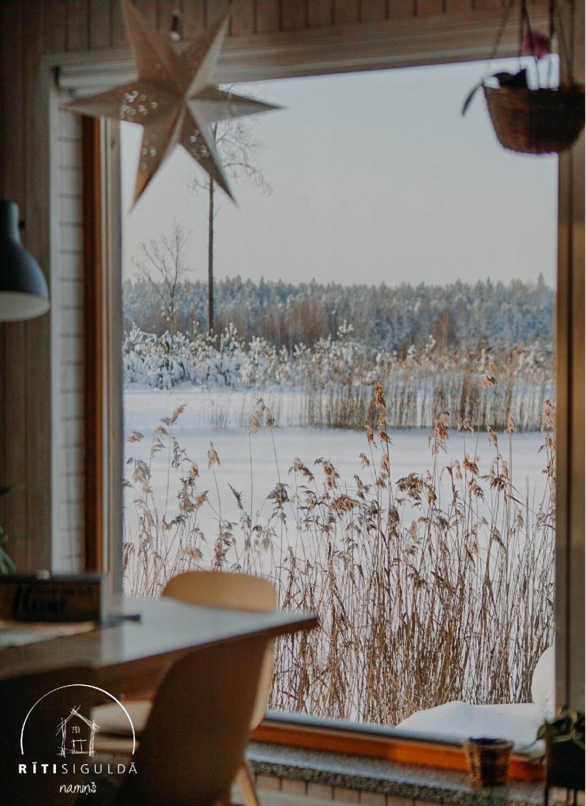 Three-Bedroom House - Lake - Photo 18