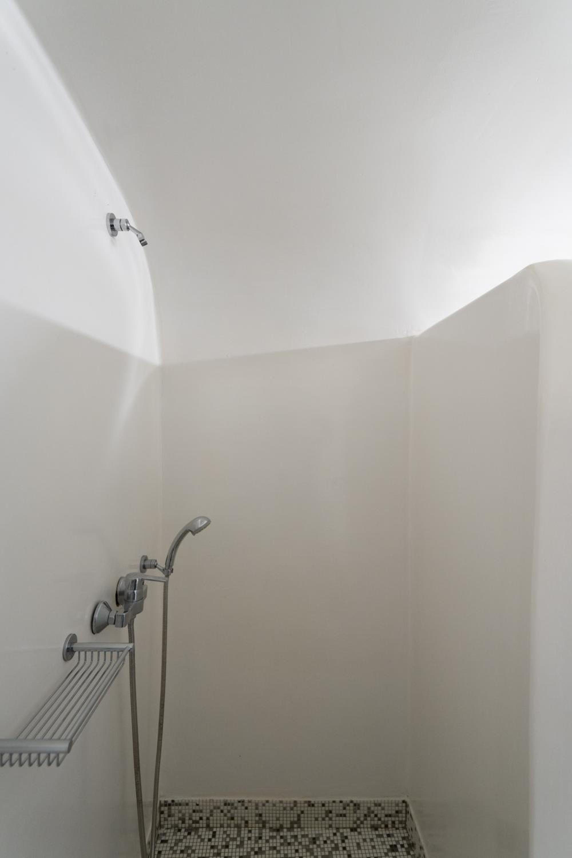 Superior Room with Caldera View - Photo 22