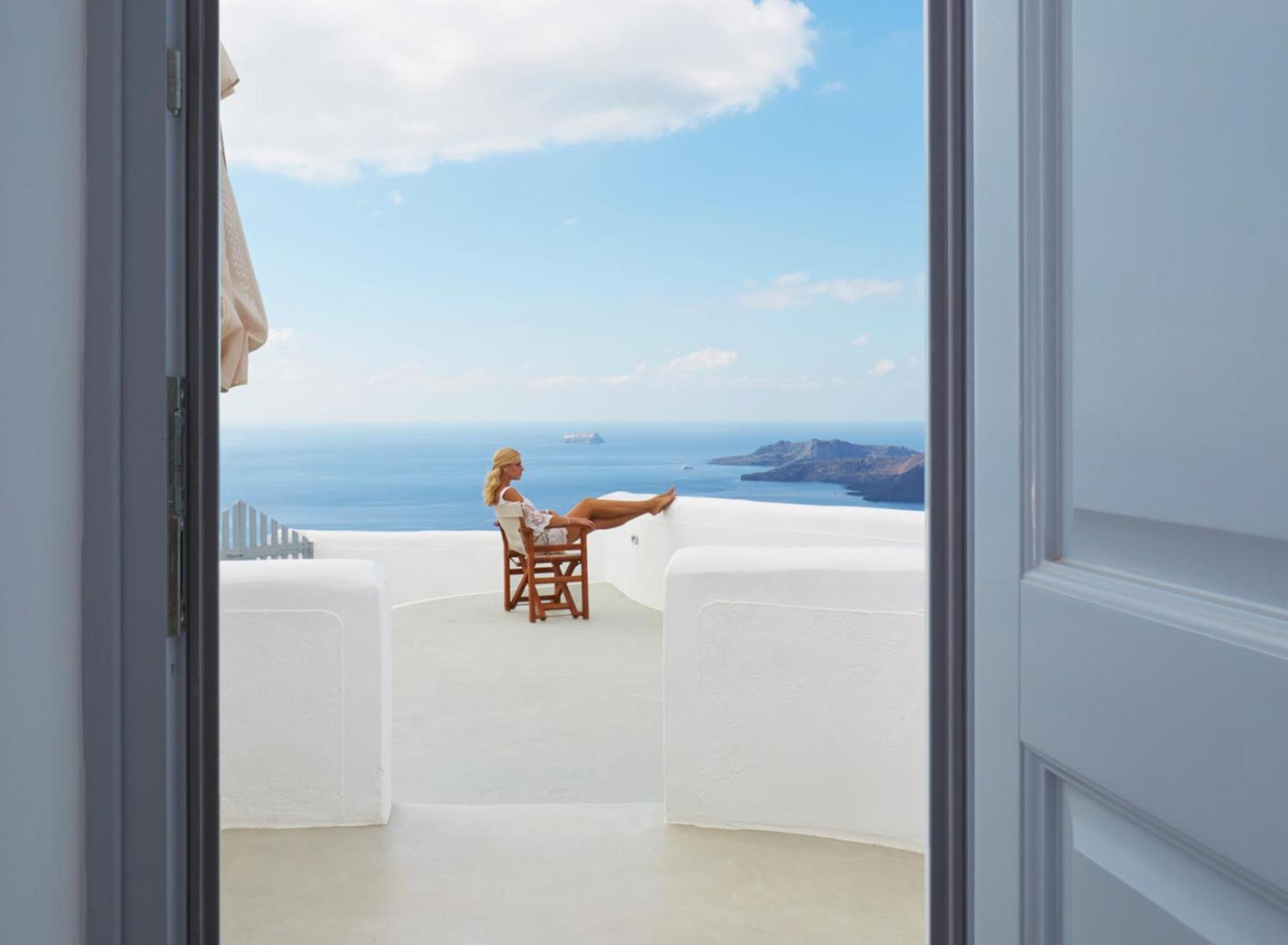 Superior Room with Caldera View - Photo 14