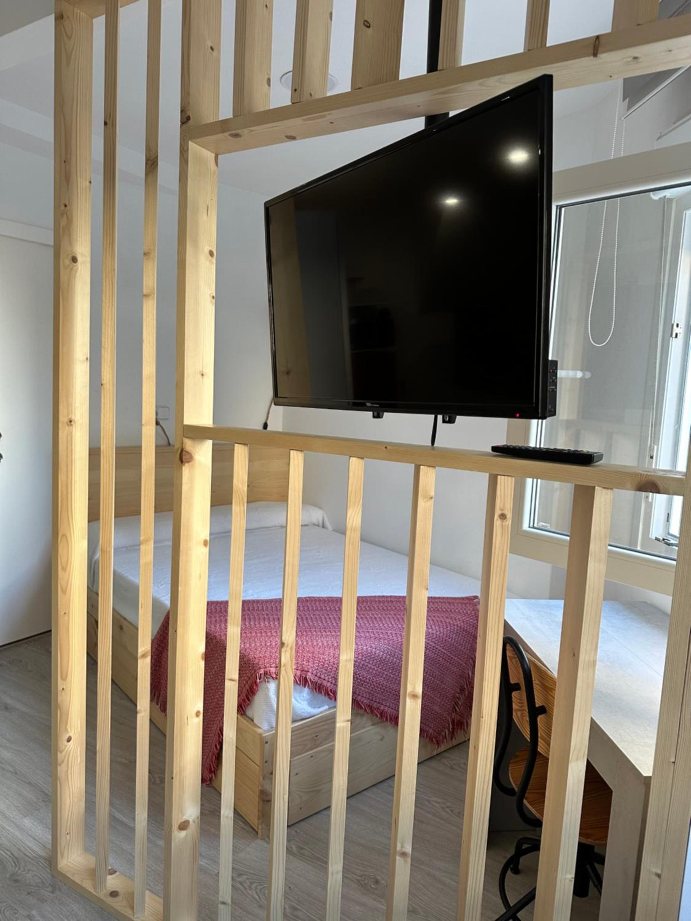 King Studio with Sofa Bed - Photo 5