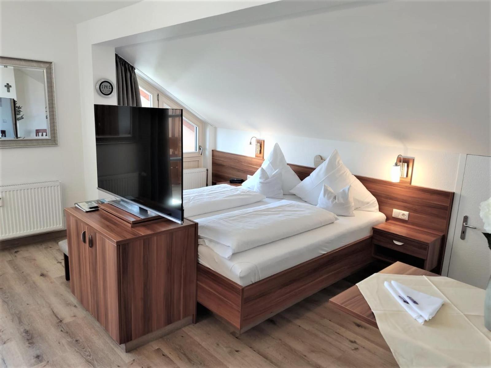 Deluxe Double Room with Balcony photo 1