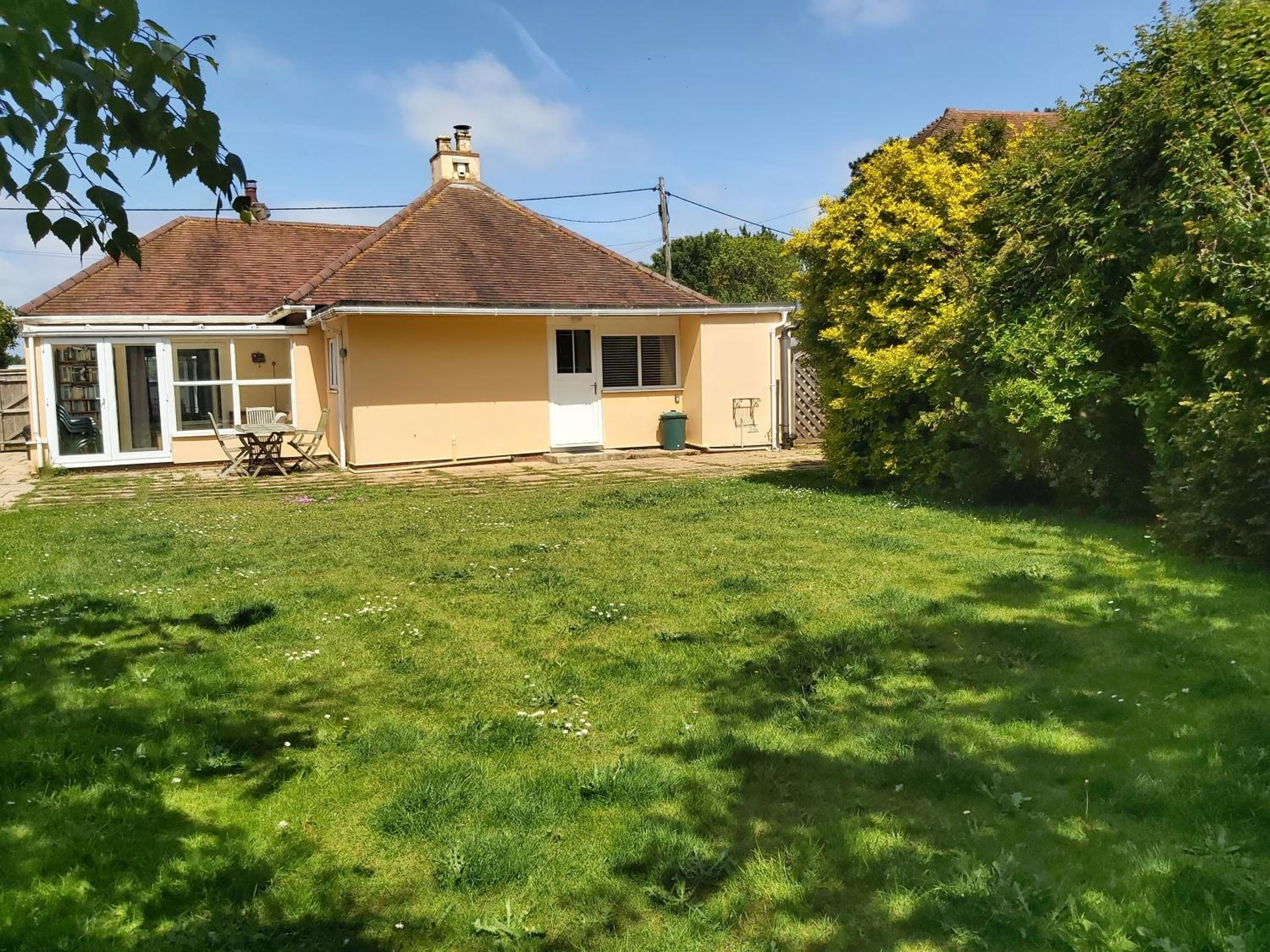 Three-Bedroom House photo 2