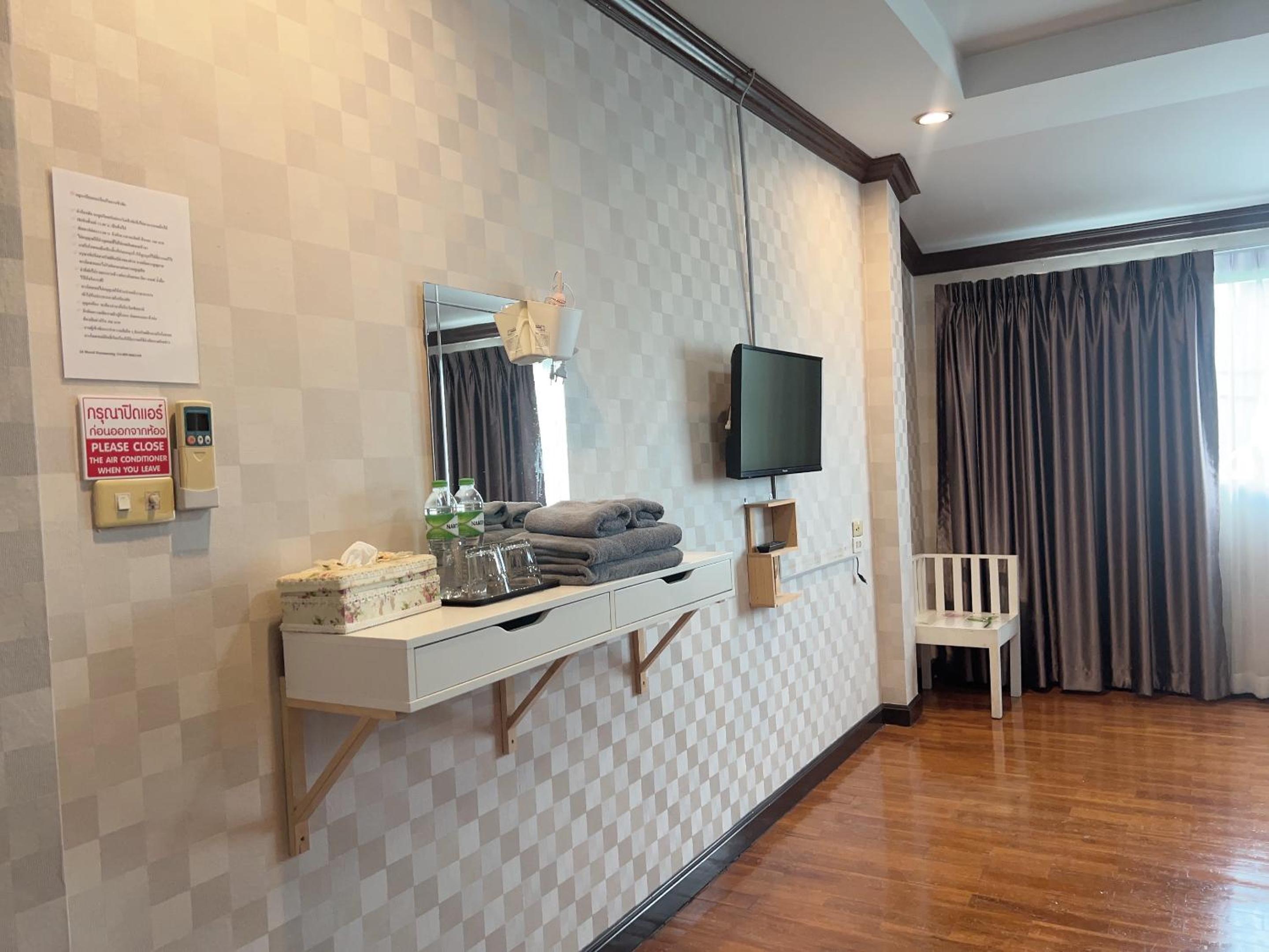 Deluxe Triple Room - Photo 2