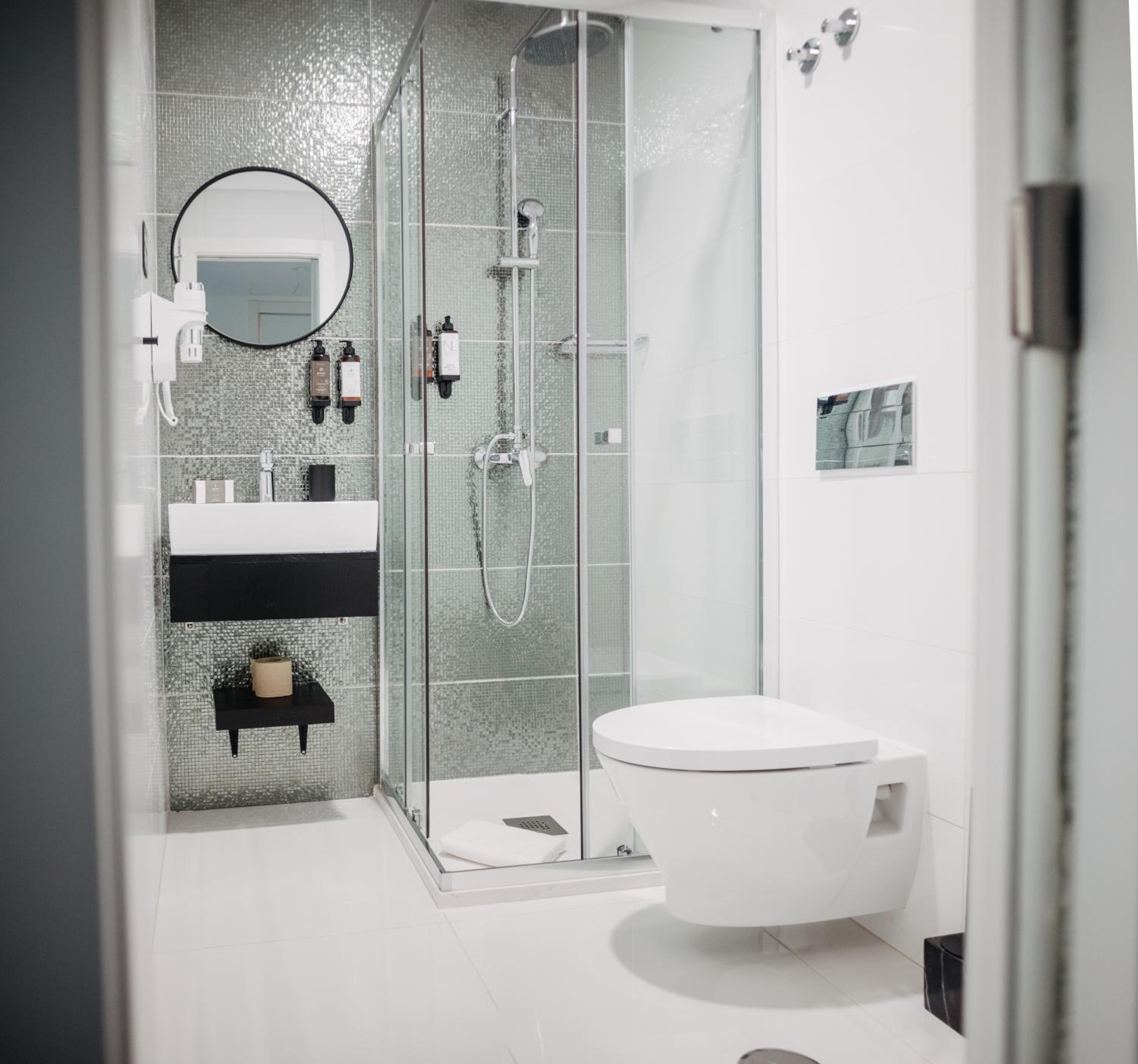 Small Economy Double Room - Photo 7